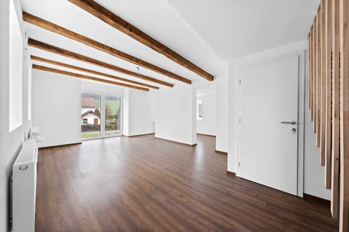 Fully renovated 4.5-room semi-detached house for sale, Welschenrohr - Photo 4 of 13