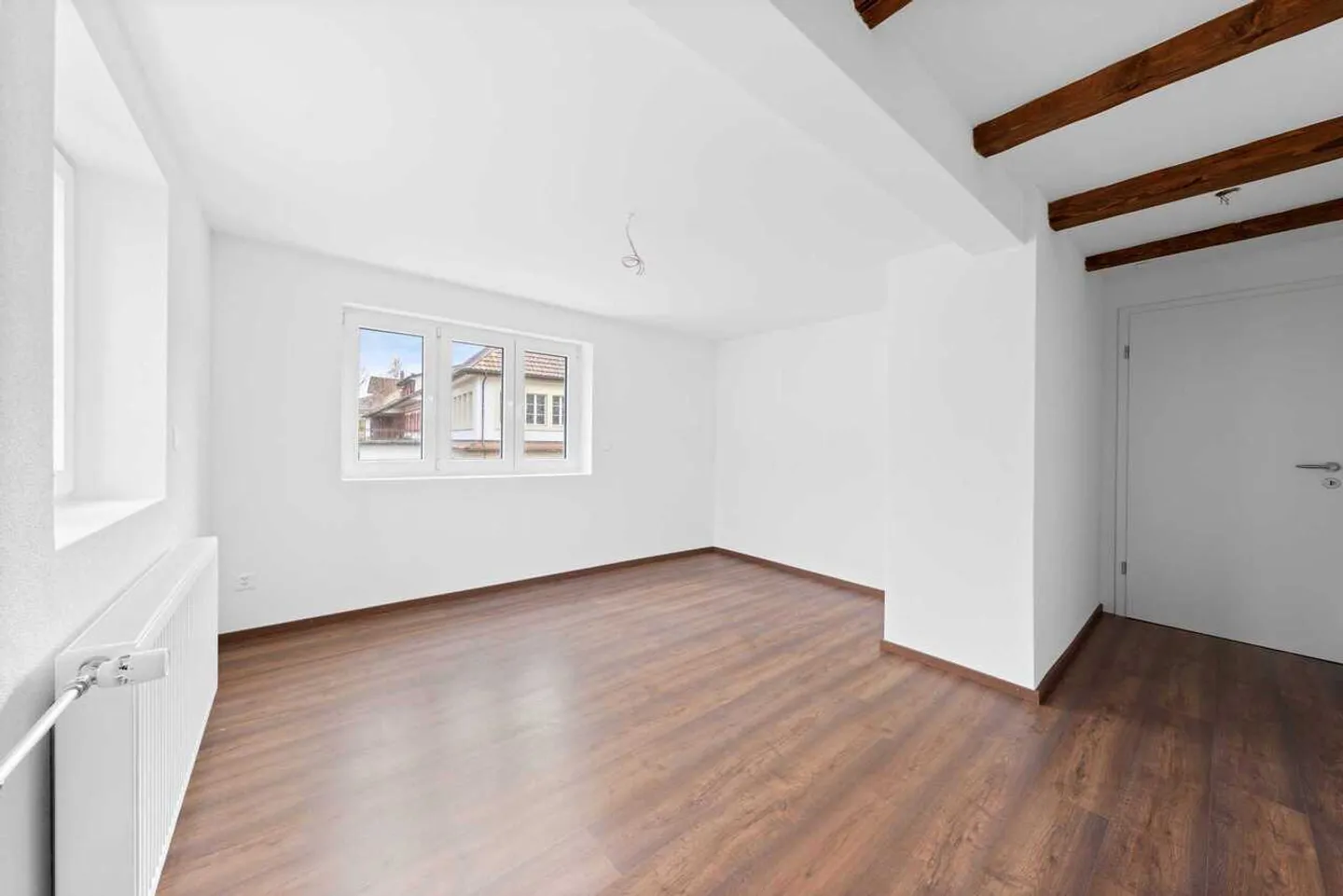 Fully renovated 4.5-room semi-detached house for sale, Welschenrohr - Photo 7 of 13