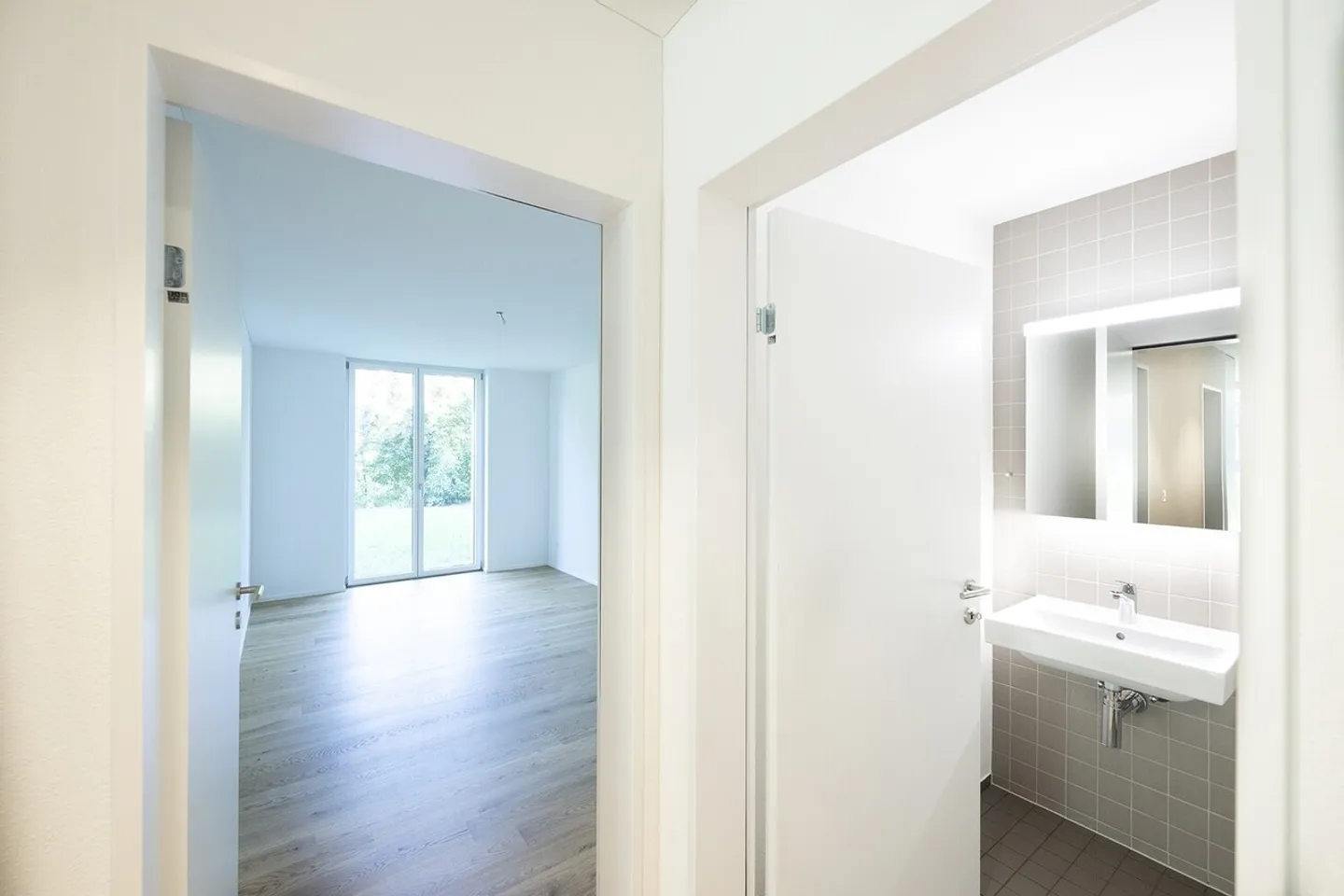 --- HERBST-AKTION---- 1 Monat Gratis Wohnen und CHF 1'000.- Coop Gutschein - ERSTVERMIETUNG BAHNWEID in Deitingen  HOCHWERTIGES WOHNEN IN MODERNER ARCHITEKTUR - Foto 2 von 10