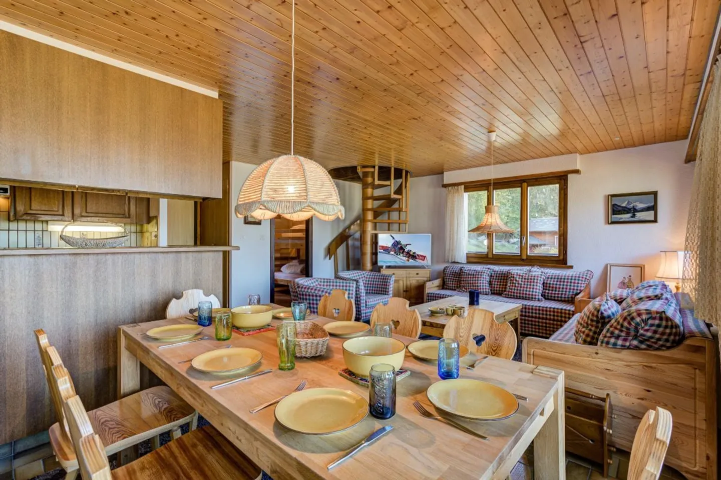 Geräumige und helle 4-Zimmer-Wohnung, 5 Minuten von den Skiliften entfernt - Photo 8 of 13