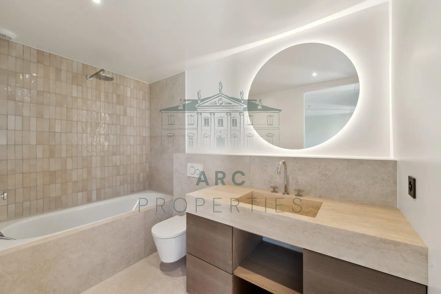 CHAMPEL - EXTRAORDINARY RENOVATED PENTHOUSE APARTMENT - Photo 7 of 10