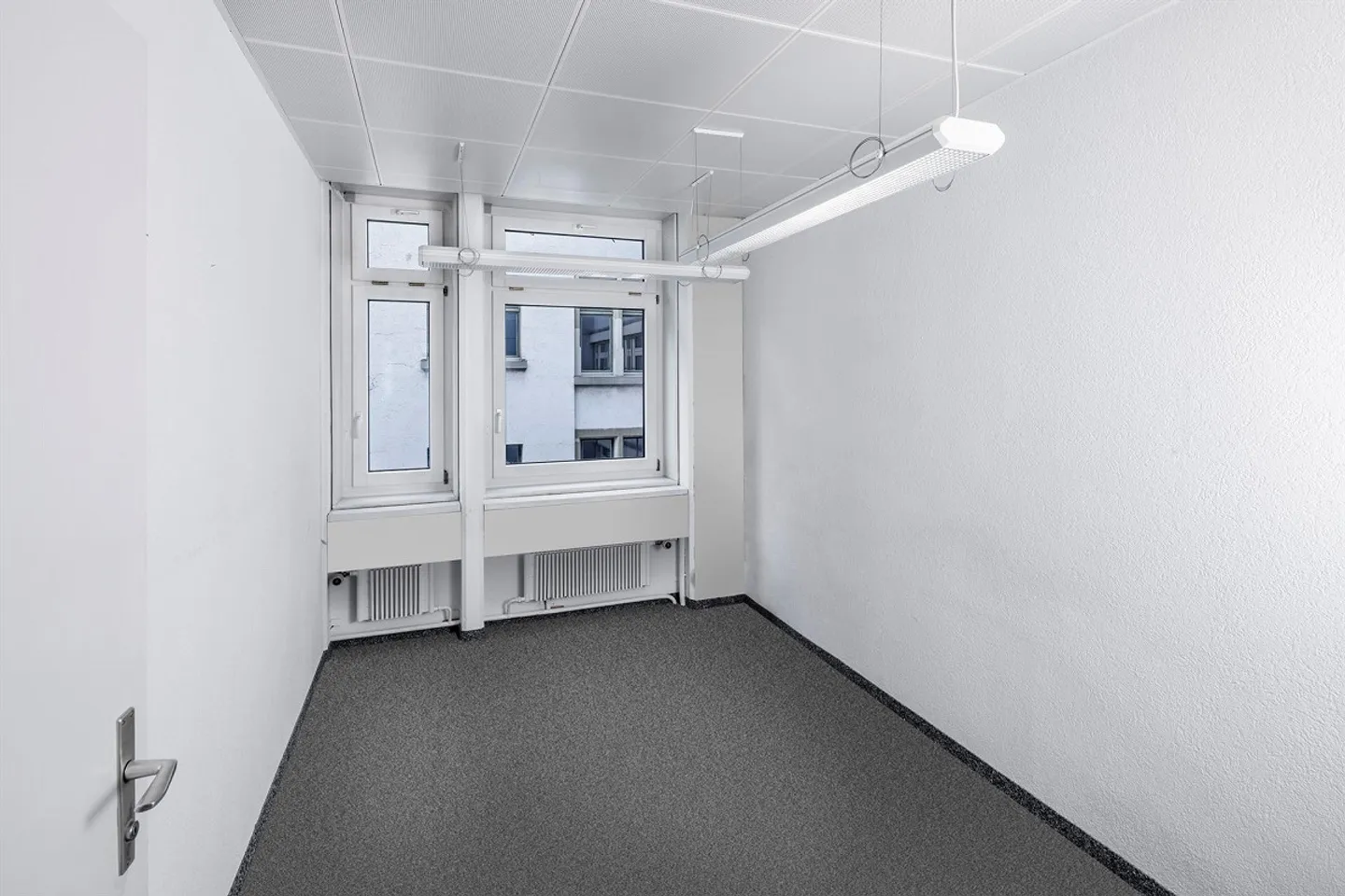 Your Office at the Red Square! - Photo 11 of 13