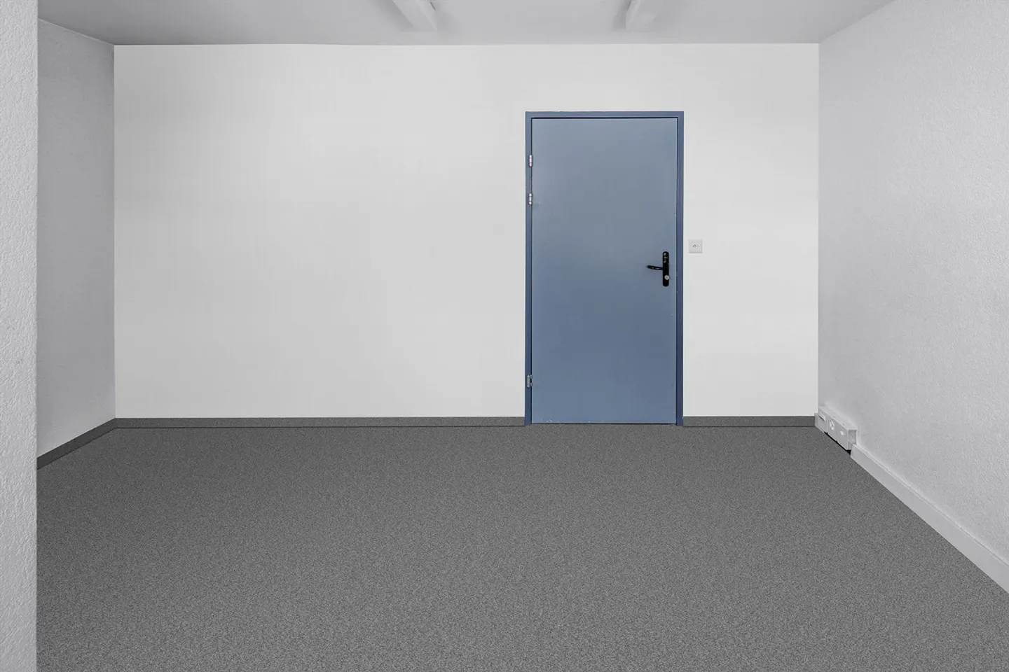 Your Office at the Red Square! - Photo 12 of 13