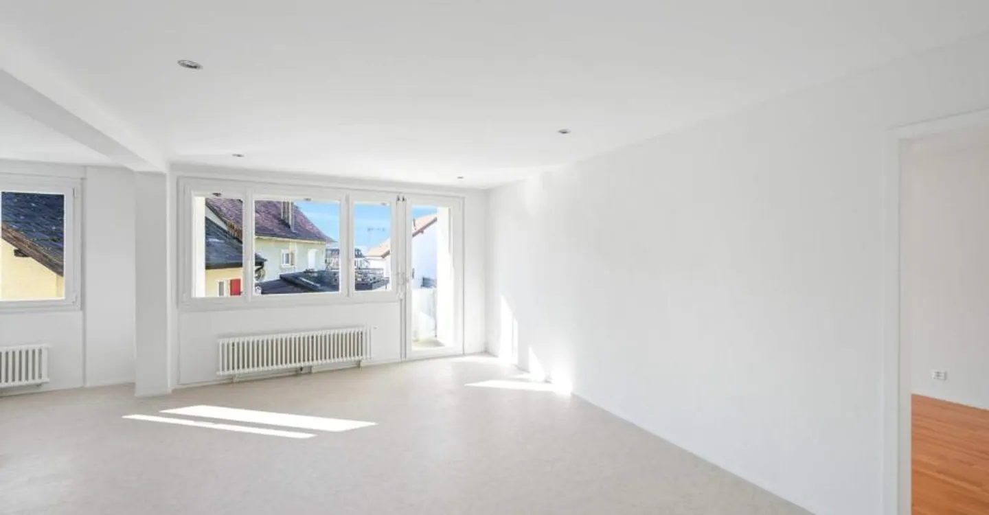 Vollständig renovierte 2,5-Zimmer-Wohnung im 2. Stock - Foto 2 von 11