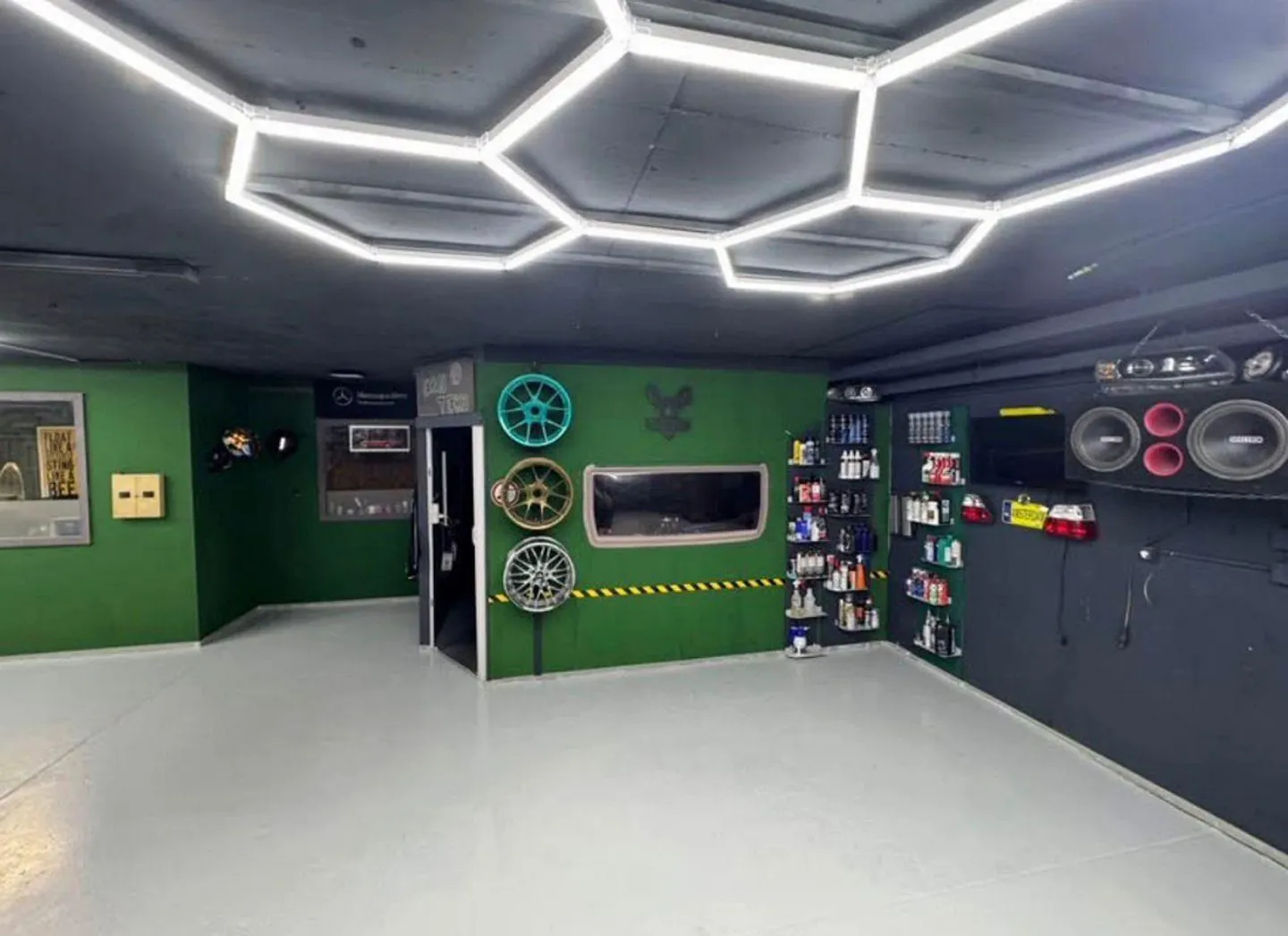 Commercial space or storage room in Vilters-Wangs - Photo 2 of 6