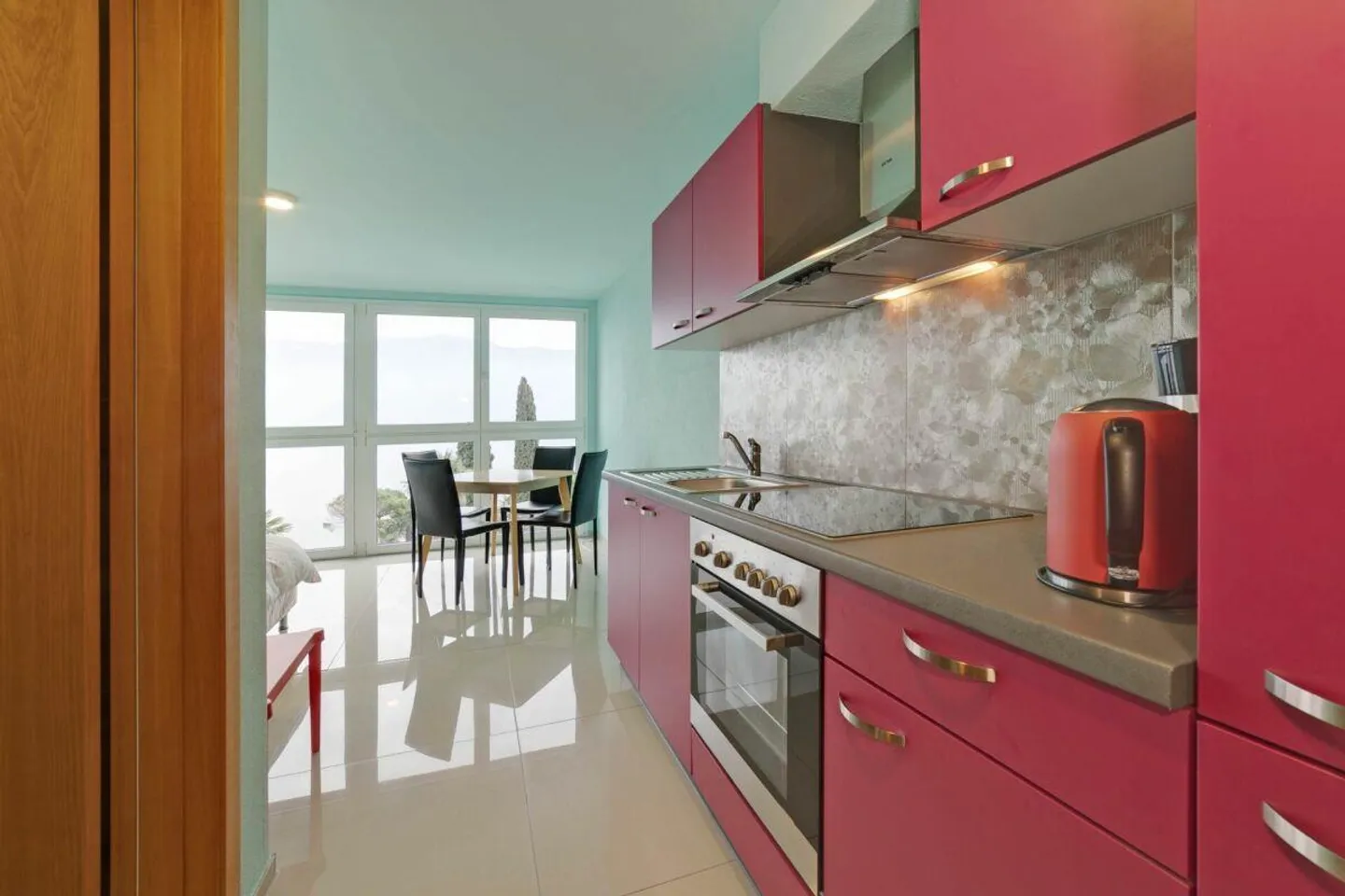 Exclusive property with 8 units and breathtaking views of Lake Maggiore - Brissago - Photo 17 of 30