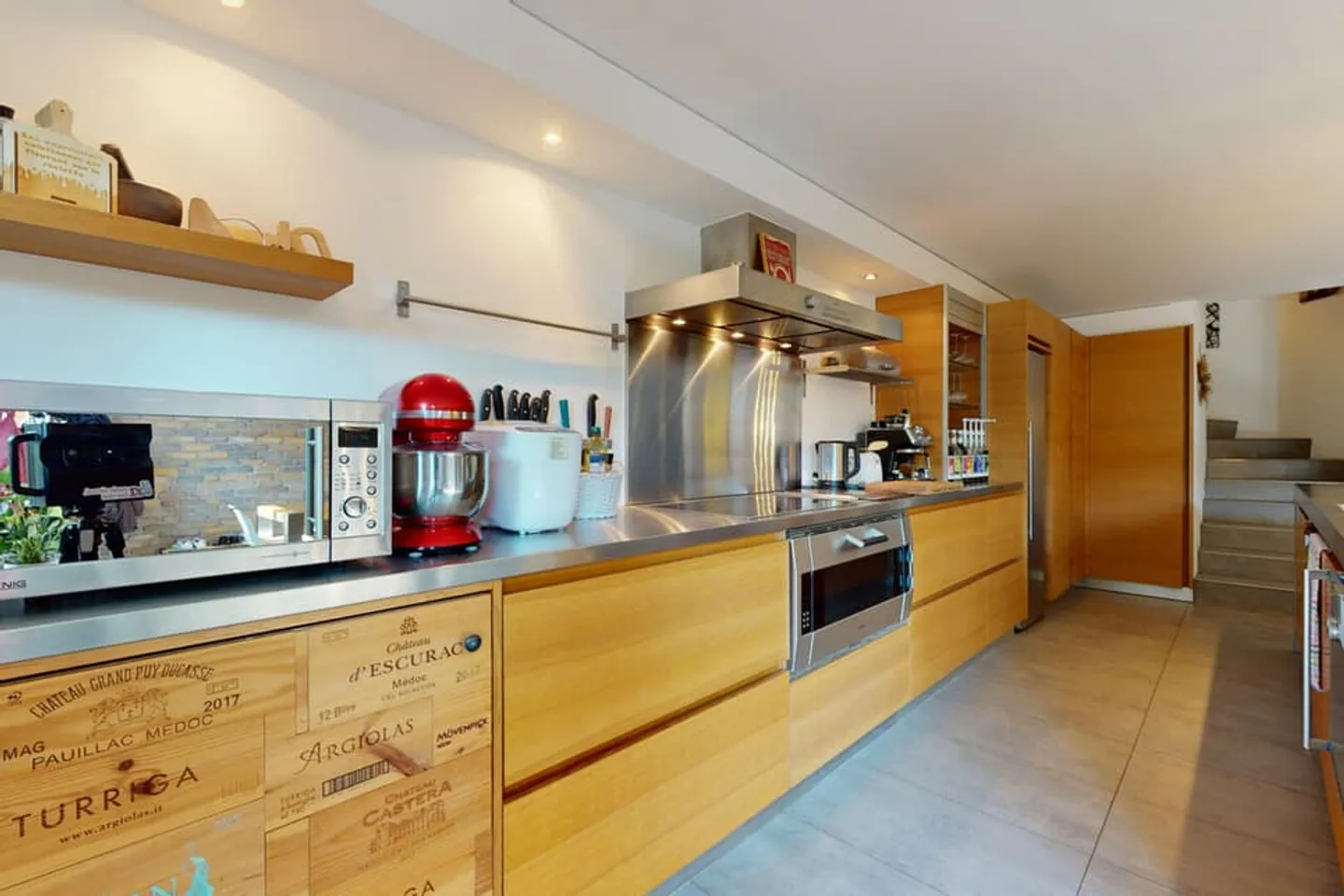 Magnificent renovated farm with 3 apartments and a stable - Photo 5 of 13