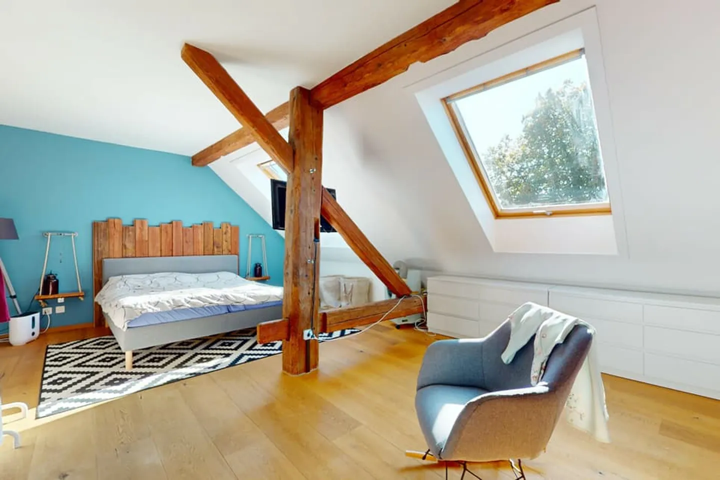 Magnificent renovated farm with 3 apartments and a stable - Photo 9 of 13