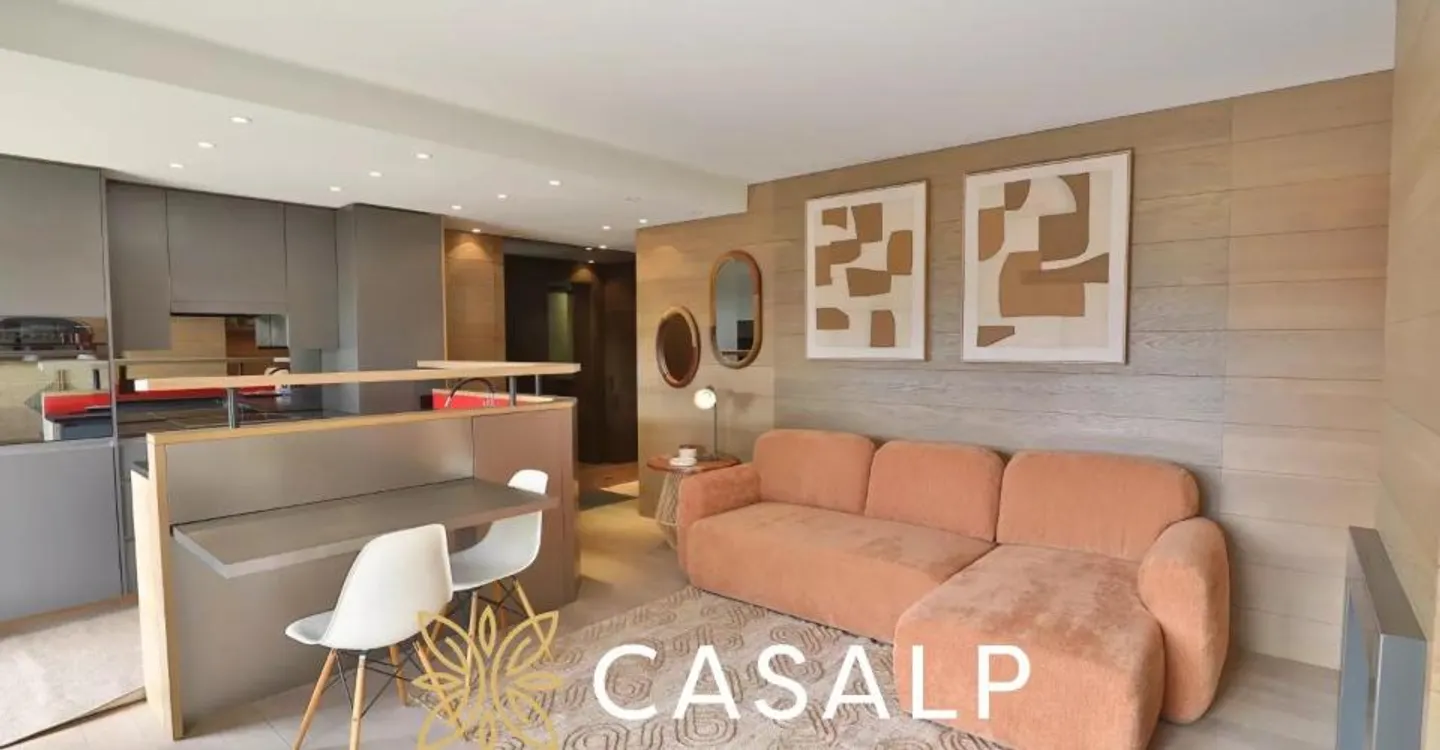 Superb 2.5 room bright apartment in the center of Crans - Photo 2 of 10