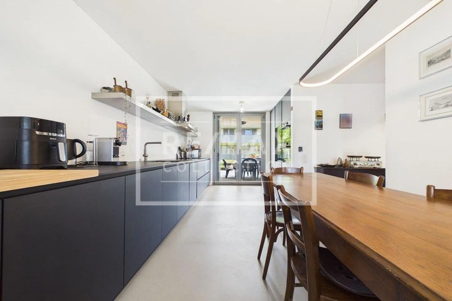 Maison de ville moderne et familiale avec jardin dans un emplacement stratégique - Photo 10 sur 13
