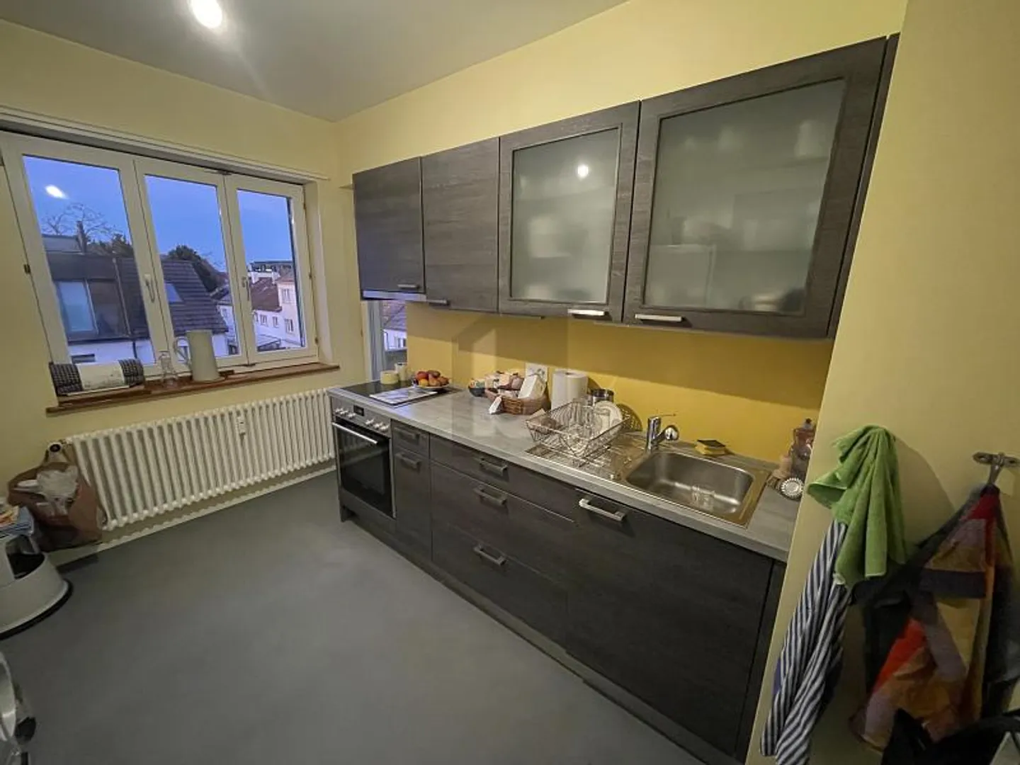 Apartment for rent - Photo 3 of 6