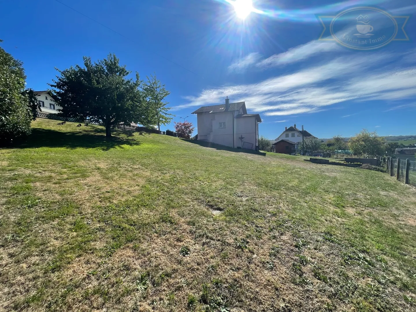 Family house with garden and unobstructed view - Photo 10 of 11