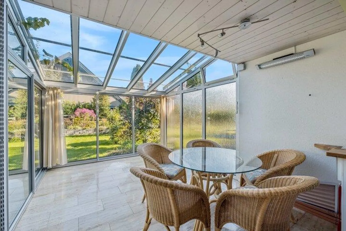 WELLNESS OASIS WITH WINTER GARDEN AND GARDEN CHARM - Photo 4 of 8