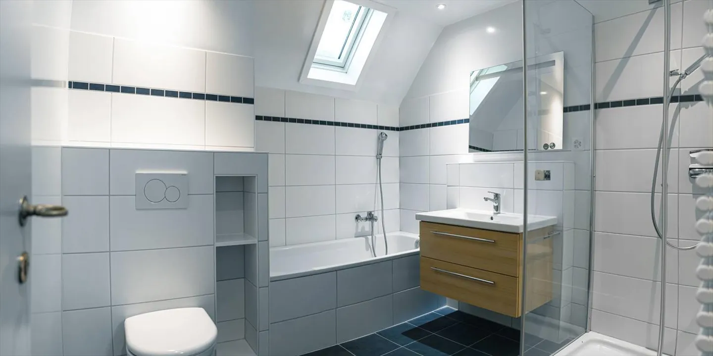 Lausanne: Renovierte Familienhaus mit außergewöhnlichem Garten - Foto 12 von 13