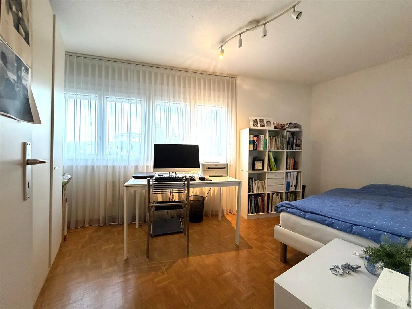 Appartement lumineux de 3 pièces de 72 m2 - Près du lac - Photo 11 sur 15