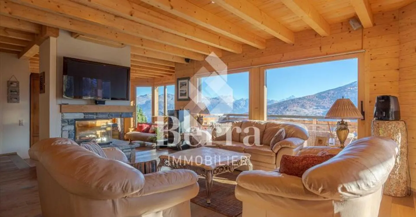 Chalet di Lusso con Vista Montagna - Foto 10 di 13