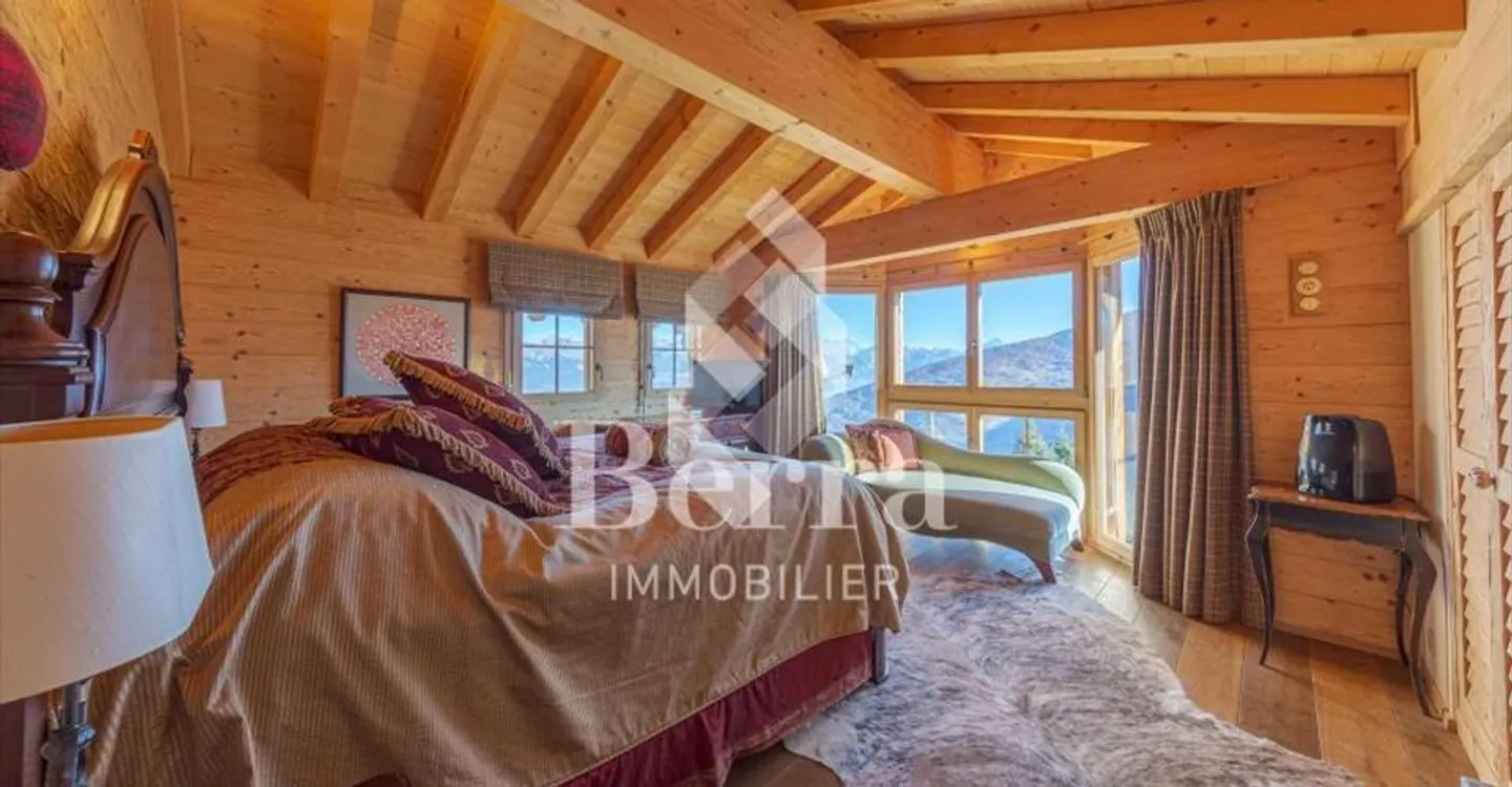 Chalet di Lusso con Vista Montagna - Foto 12 di 13