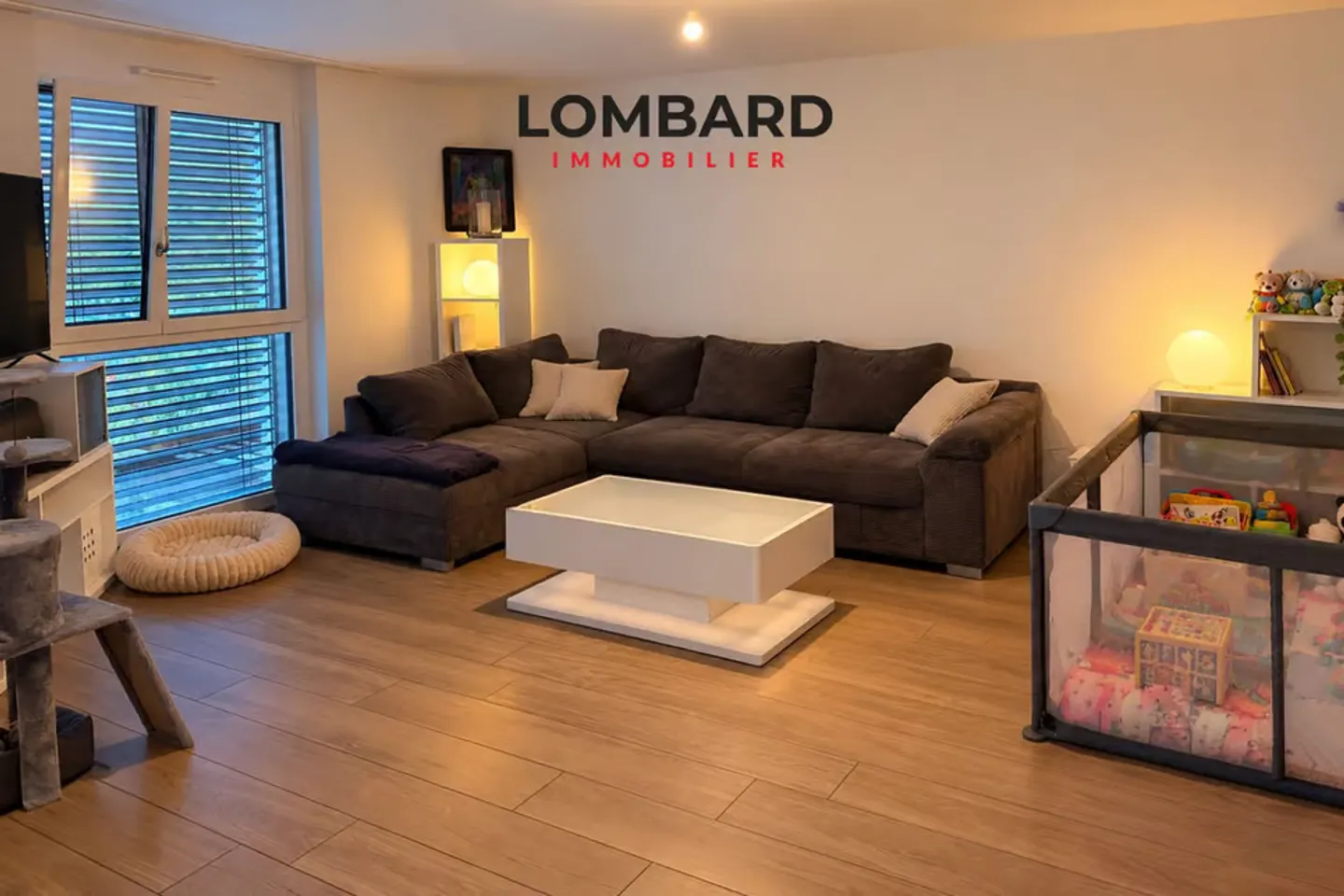 Appartement moderne 3.5 pièces - Photo 2 sur 8