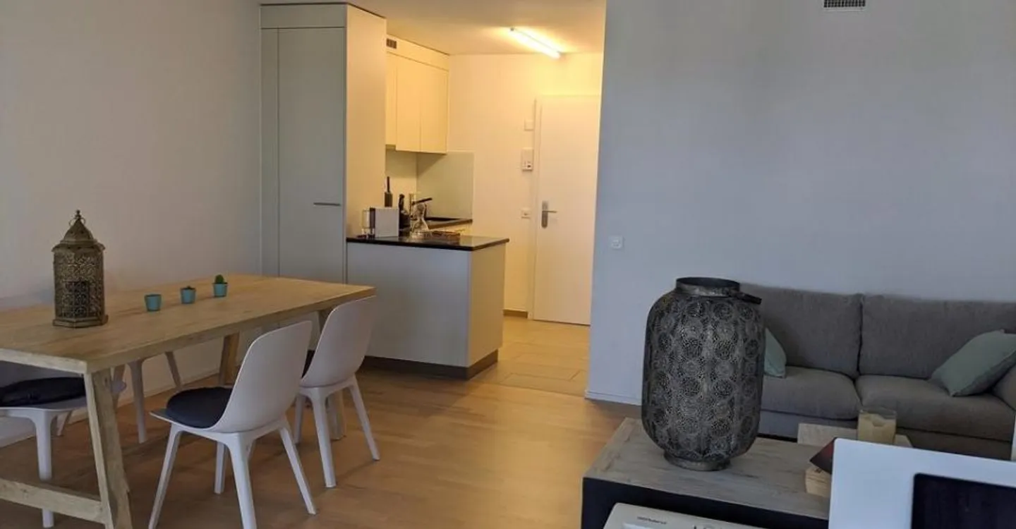 Moderno appartamento di 1,5 stanze in affitto nel verde - Foto 1 di 5