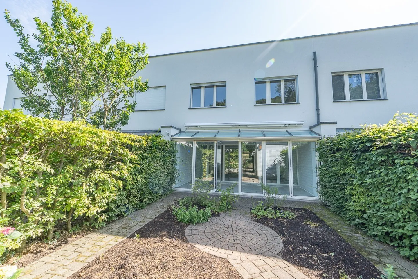 Charmantes Reihenhaus in ruhiger Lage - Foto 1 von 13