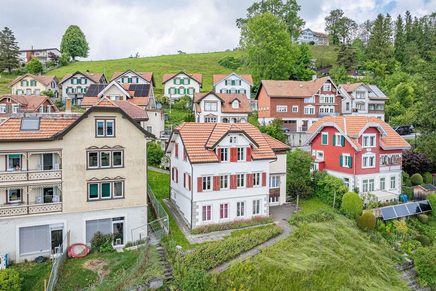 Idyllisches Einfamilienhaus mit schöner Panoramasicht - Foto 1 von 18