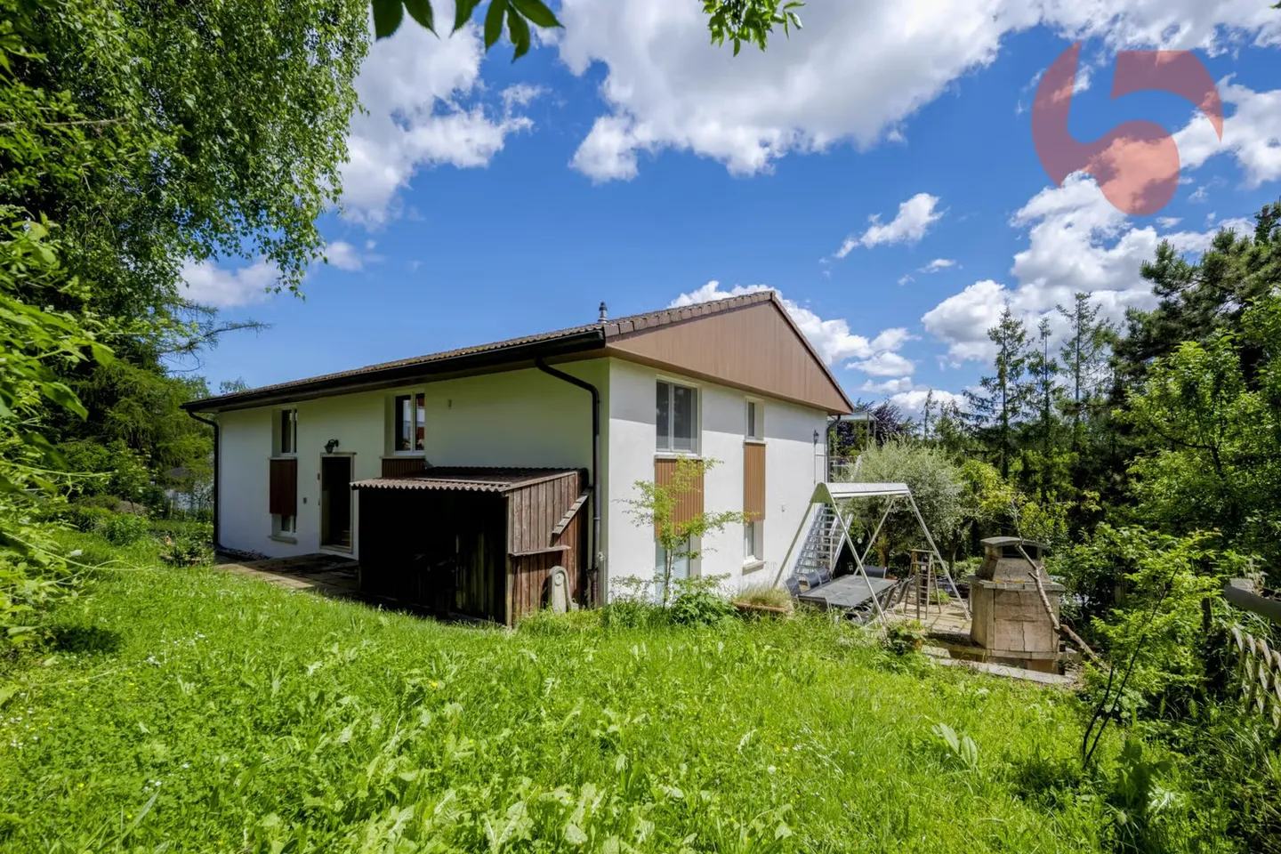 Einzelvilla mit Mieteinnahmen nur wenige Schritte vom See entfernt - Foto 4 von 12