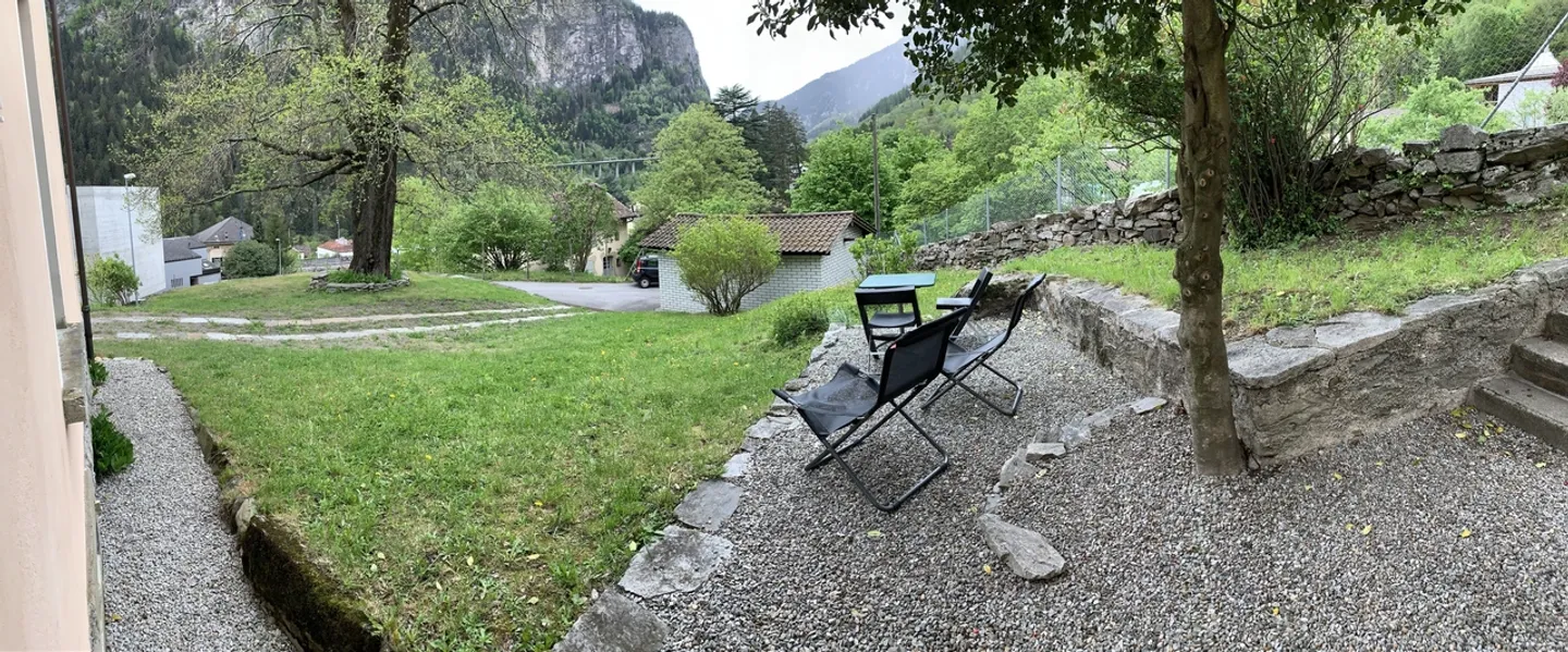 Liberty-Stil-Gebäude umgeben von Grün in Faido, ausgezeichnete Investitionsmöglichkeit - Foto 10 von 11