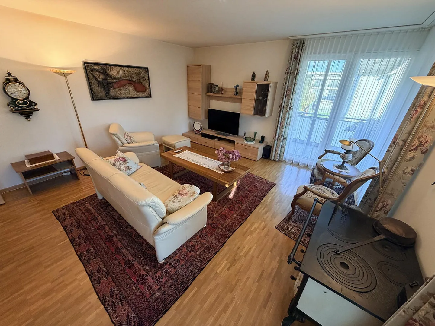 4.5 Room Condominium - in a Preferred Residential Area - Photo 3 of 9