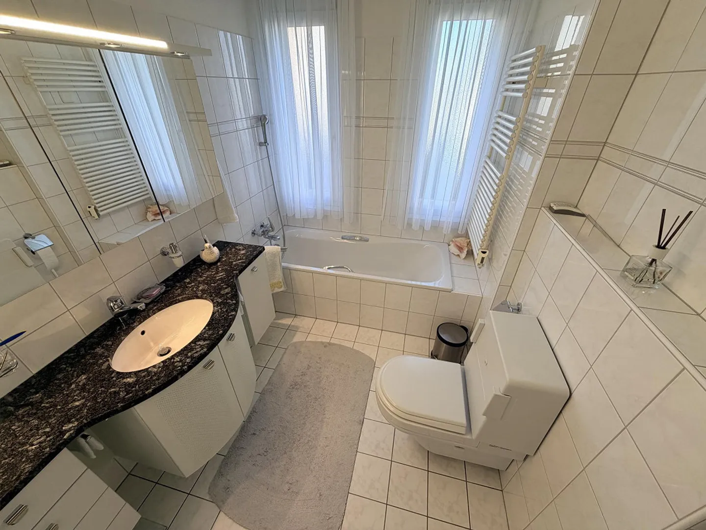 4.5 Room Condominium - in a Preferred Residential Area - Photo 6 of 9