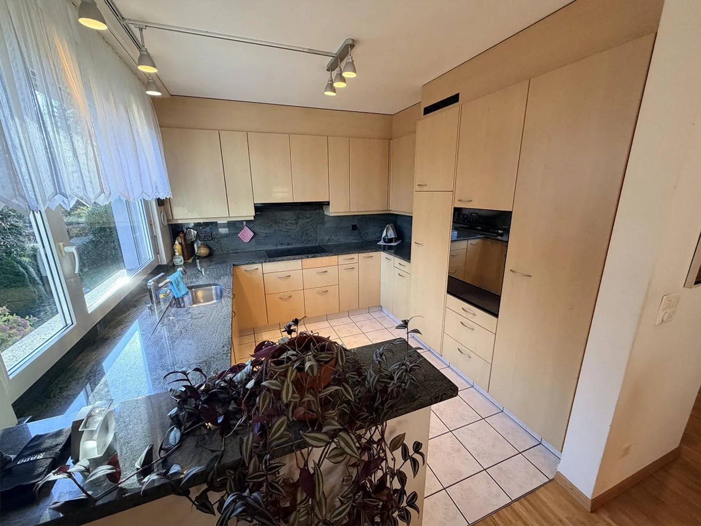 4.5 Room Condominium - in a Preferred Residential Area - Photo 5 of 9