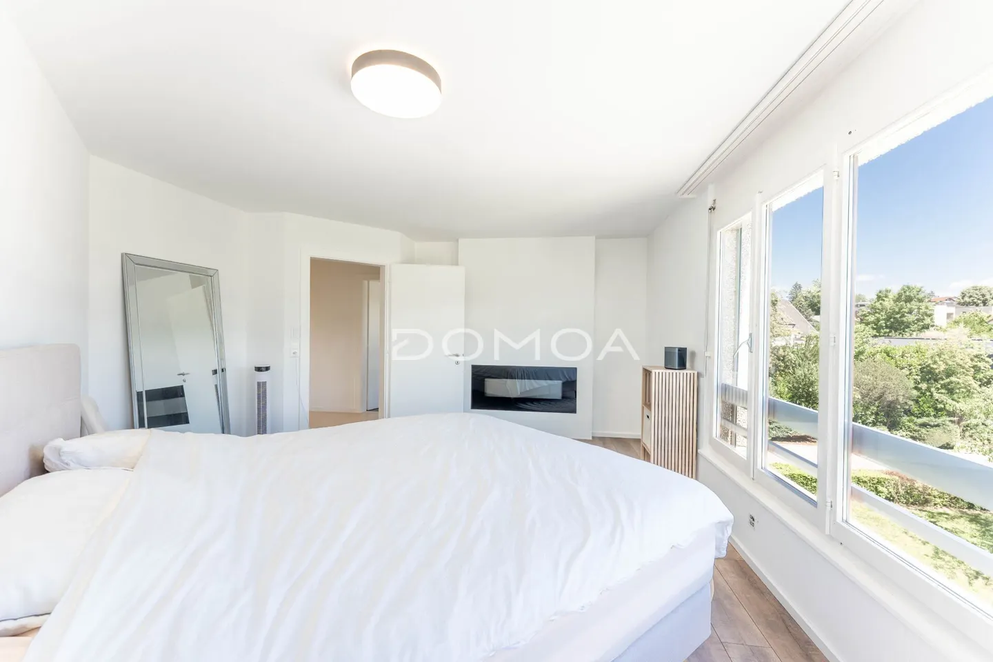 Renovierte 4,5-Zimmer-Penthouse mit großer Terrasse - Helligkeit, Charme und Komfort! - Foto 6 von 12