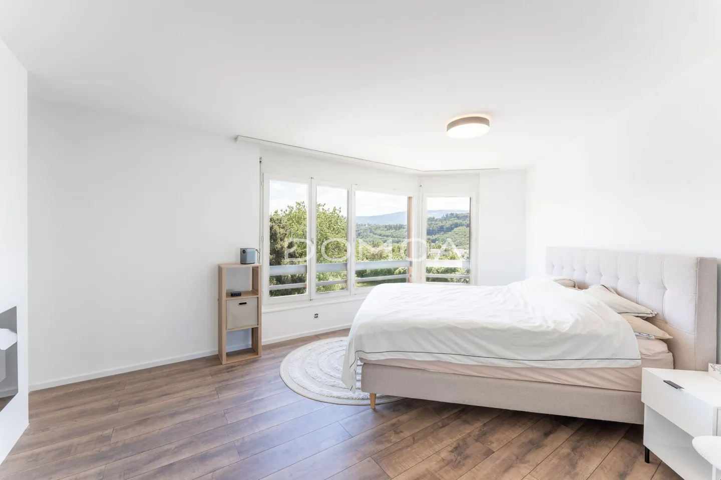 Renovierte 4,5-Zimmer-Penthouse mit großer Terrasse - Helligkeit, Charme und Komfort! - Foto 7 von 12