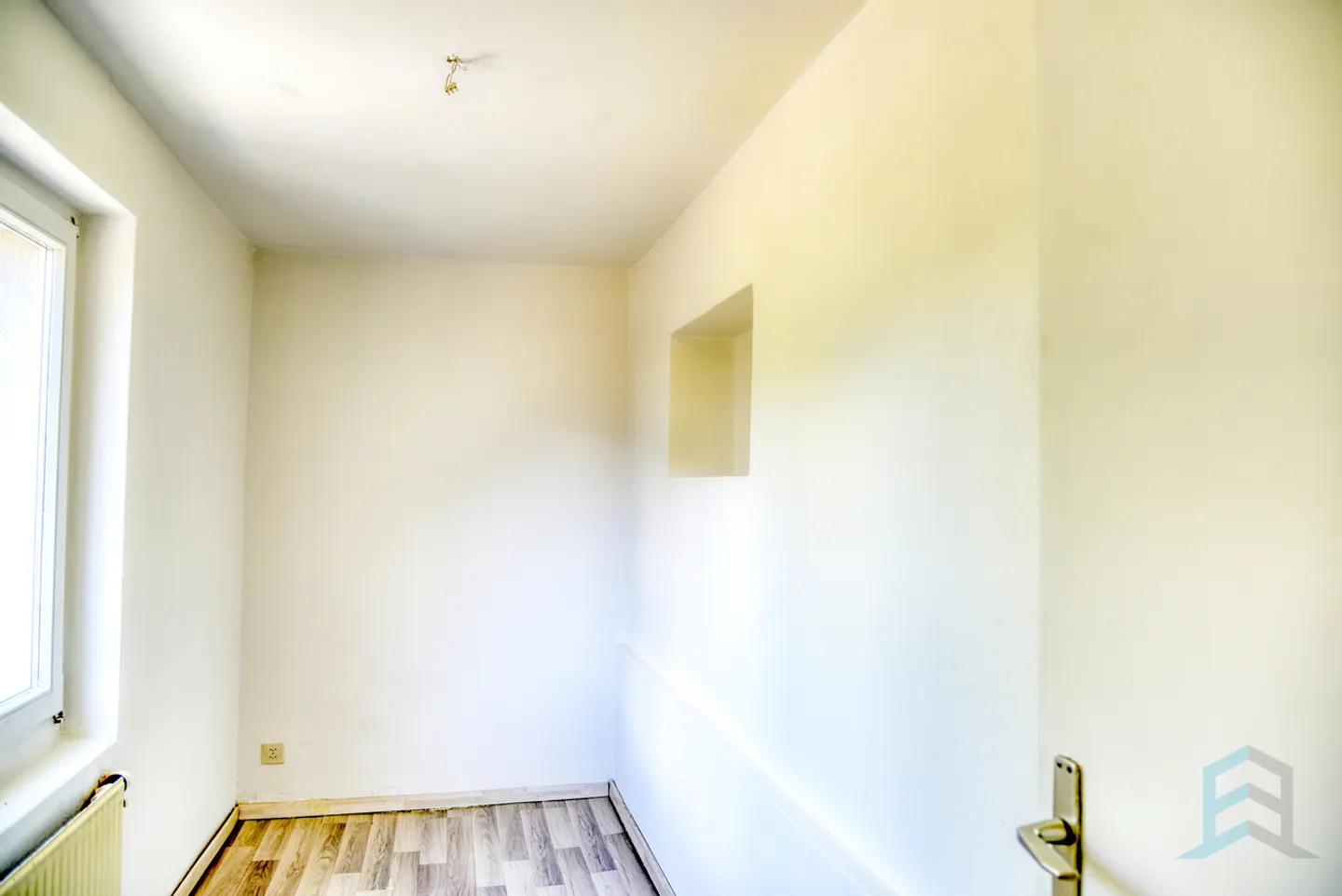 Charming Garden Apartment in Veyras - Photo 8 of 15