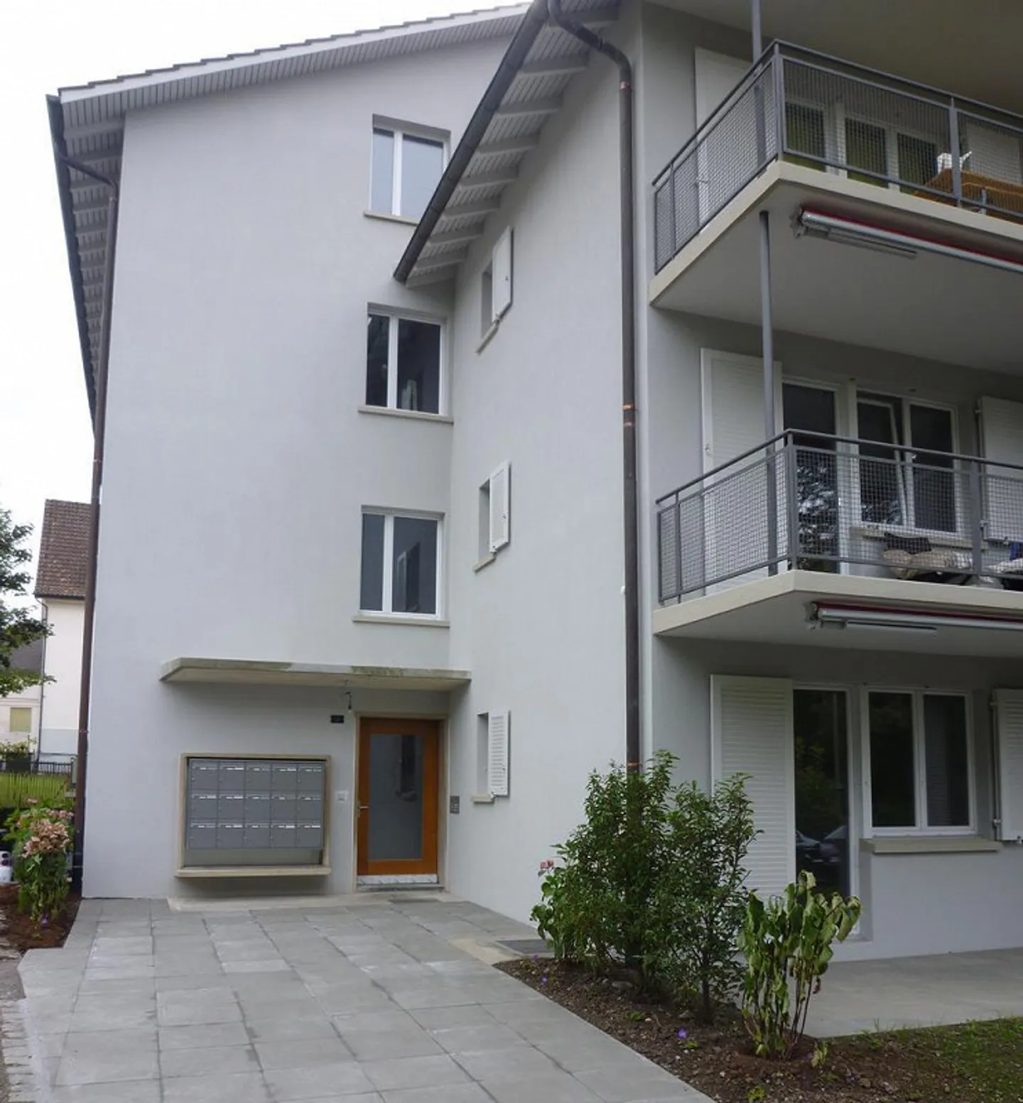 Moderne 3.5 Zimmer-Wohnung in Seenähe - Foto 1 von 9