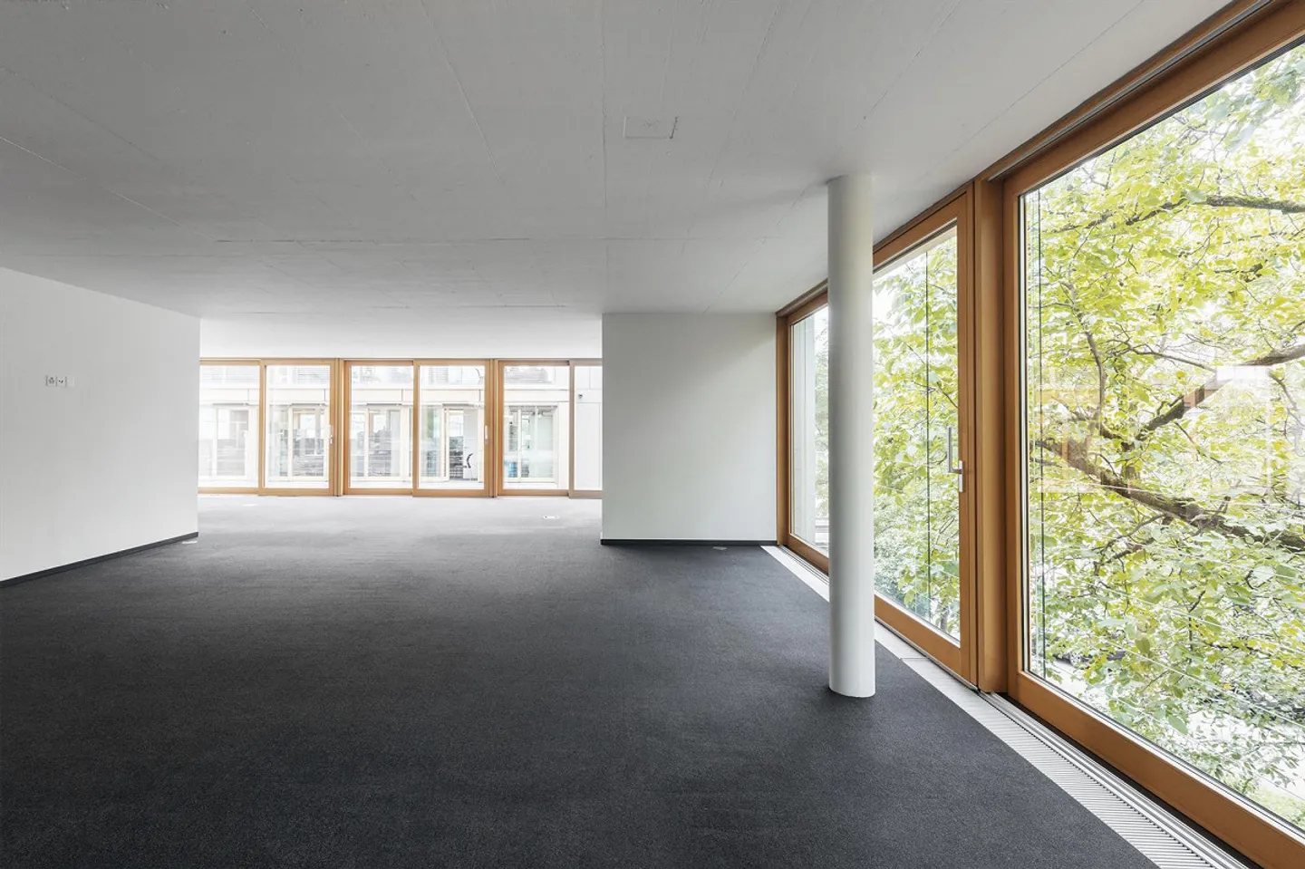 Spazio ufficio moderno in una posizione privilegiata - Foto 4 di 6