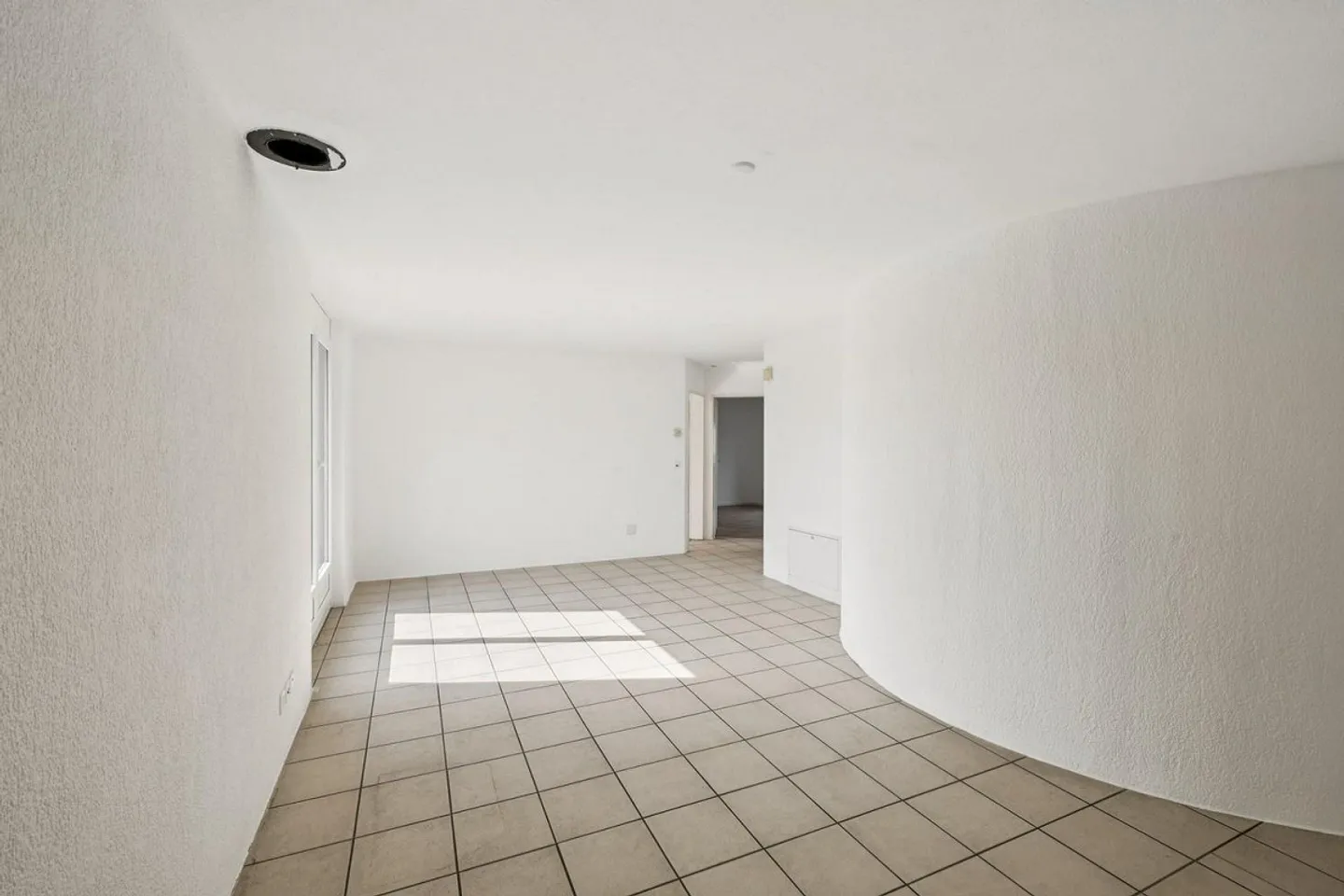 Stupendo appartamento ristrutturato di 4,5 stanze con balcone terrazza - Foto 7 di 10