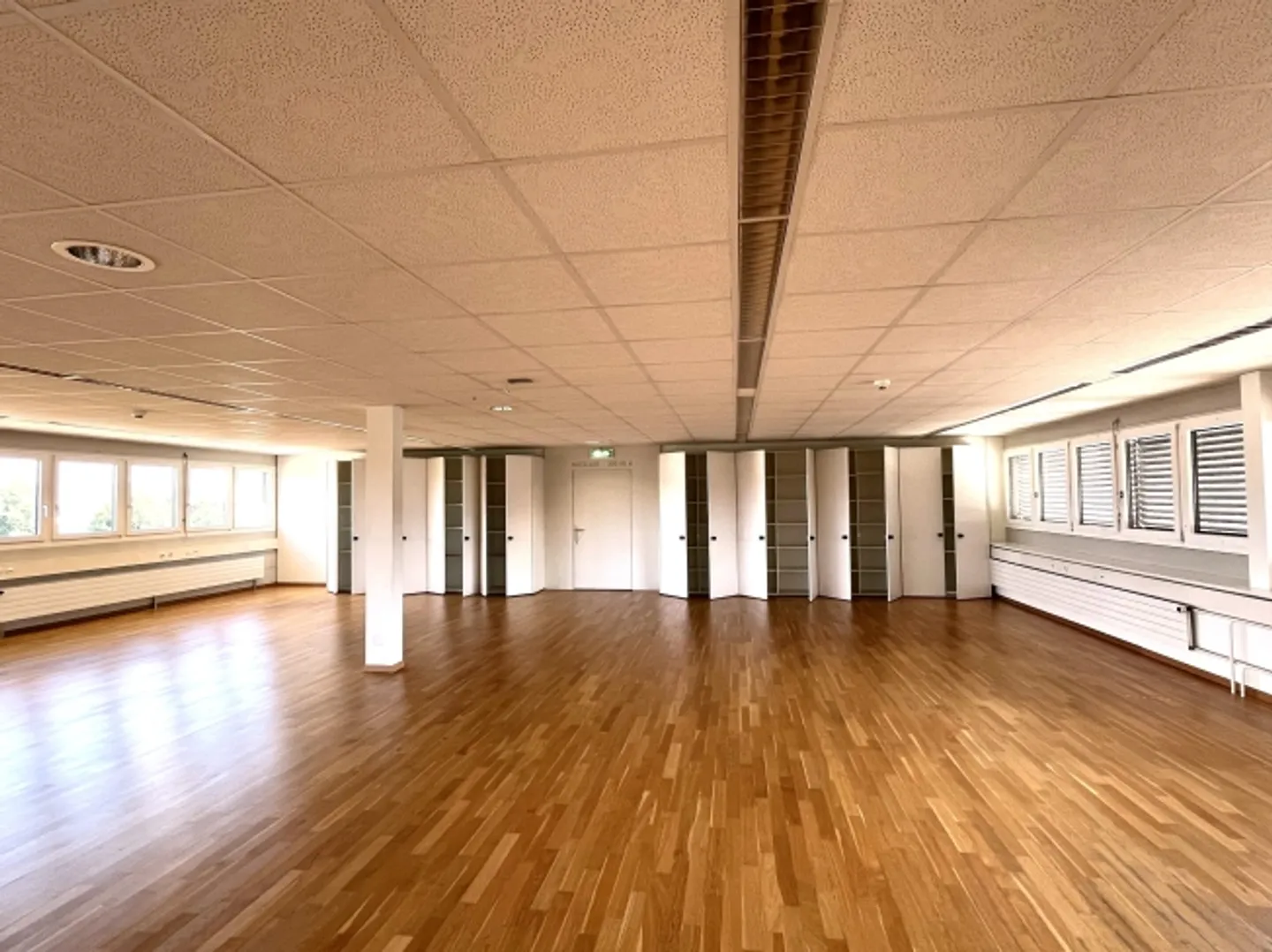 Espaces d'atelier flexibles dans un espace commun idéal pour les esprits créatifs, surfaces de 20m2 à 225m2 - Photo 6 sur 6