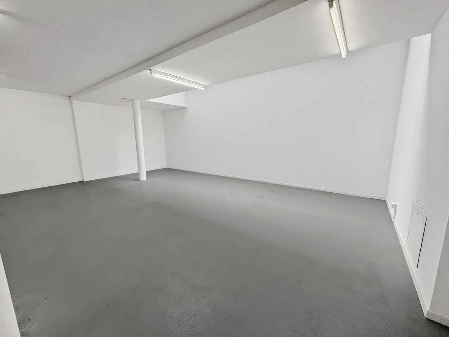 Beheizter 70 m² Bastel-/Lagerraum im UG in Ittigen kaufen - Photo 5 of 11