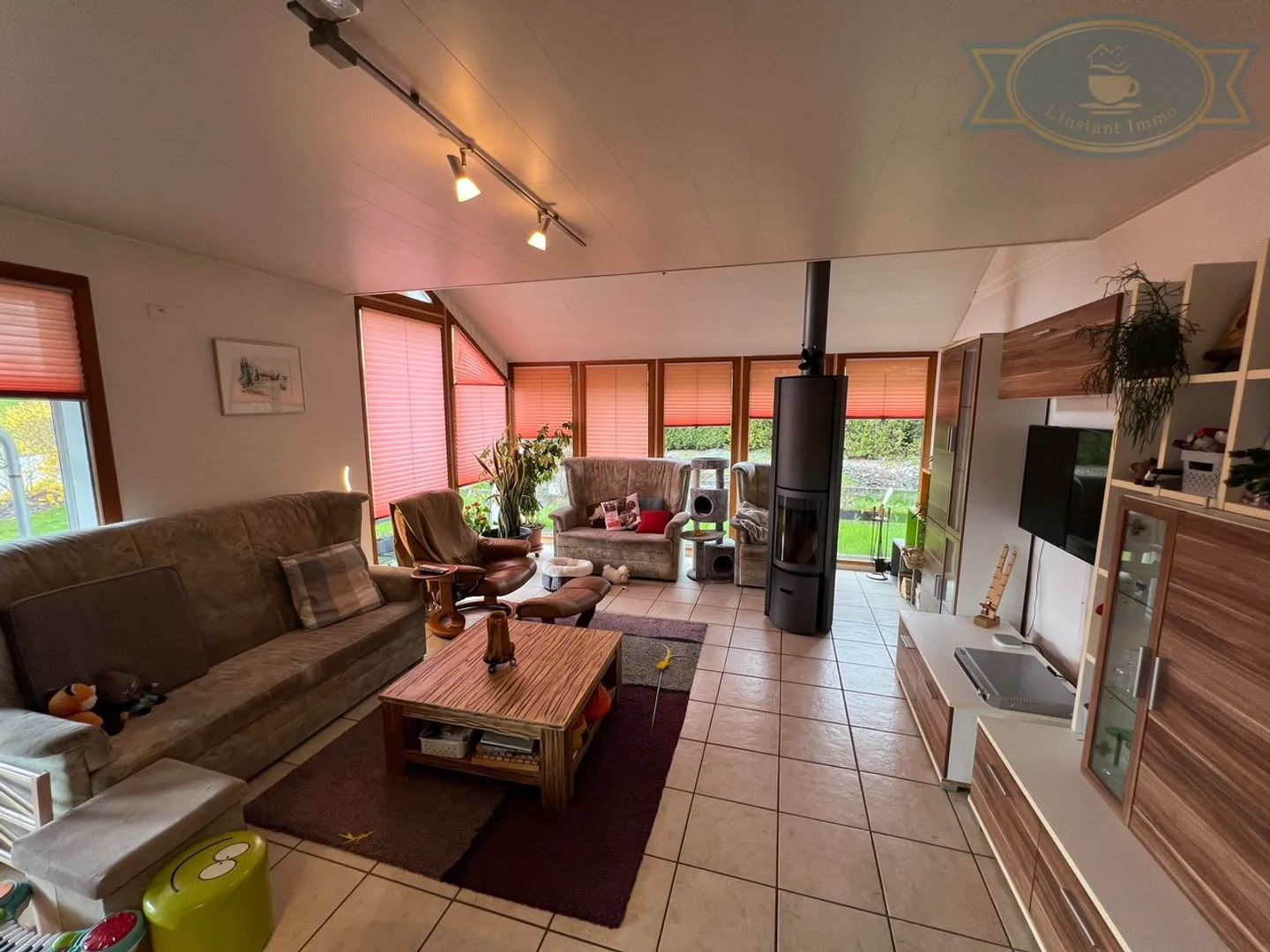 Einfamilienhaus in ruhiger Nachbarschaft von Boécourt - Foto 3 von 11