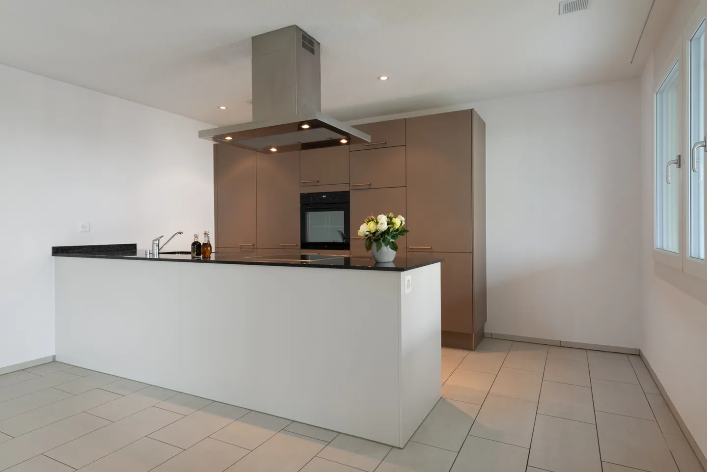 Appartement à louer - Photo 2 sur 10