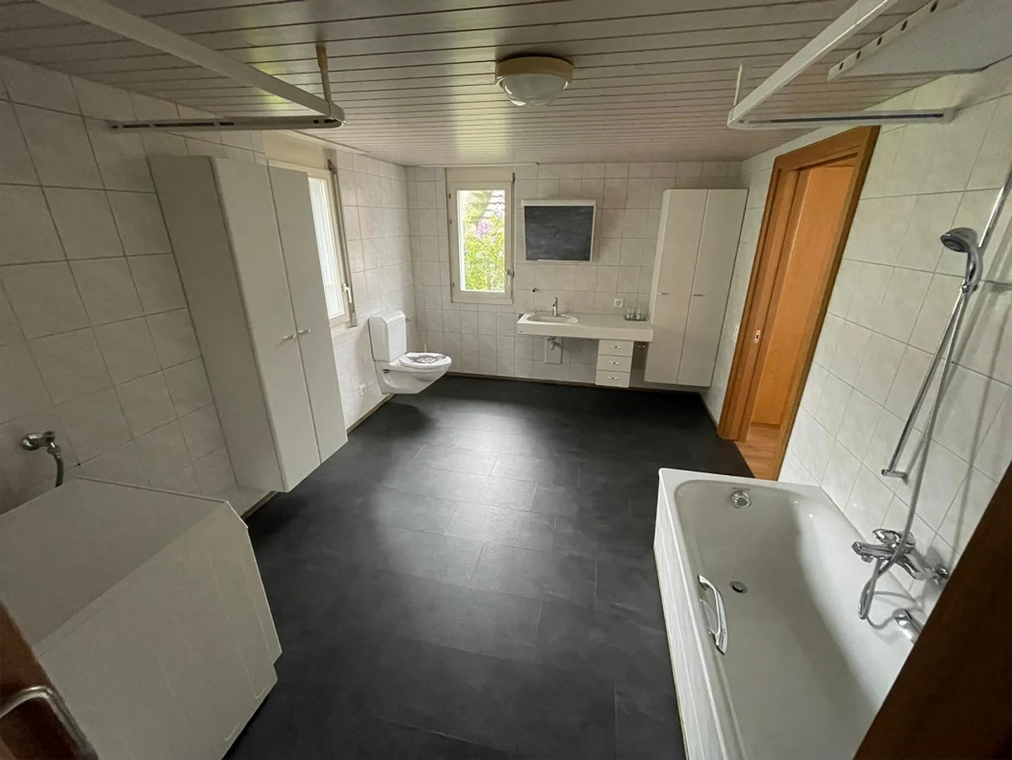 Appartement ancien de 5 1/2 pièces - Photo 8 sur 9