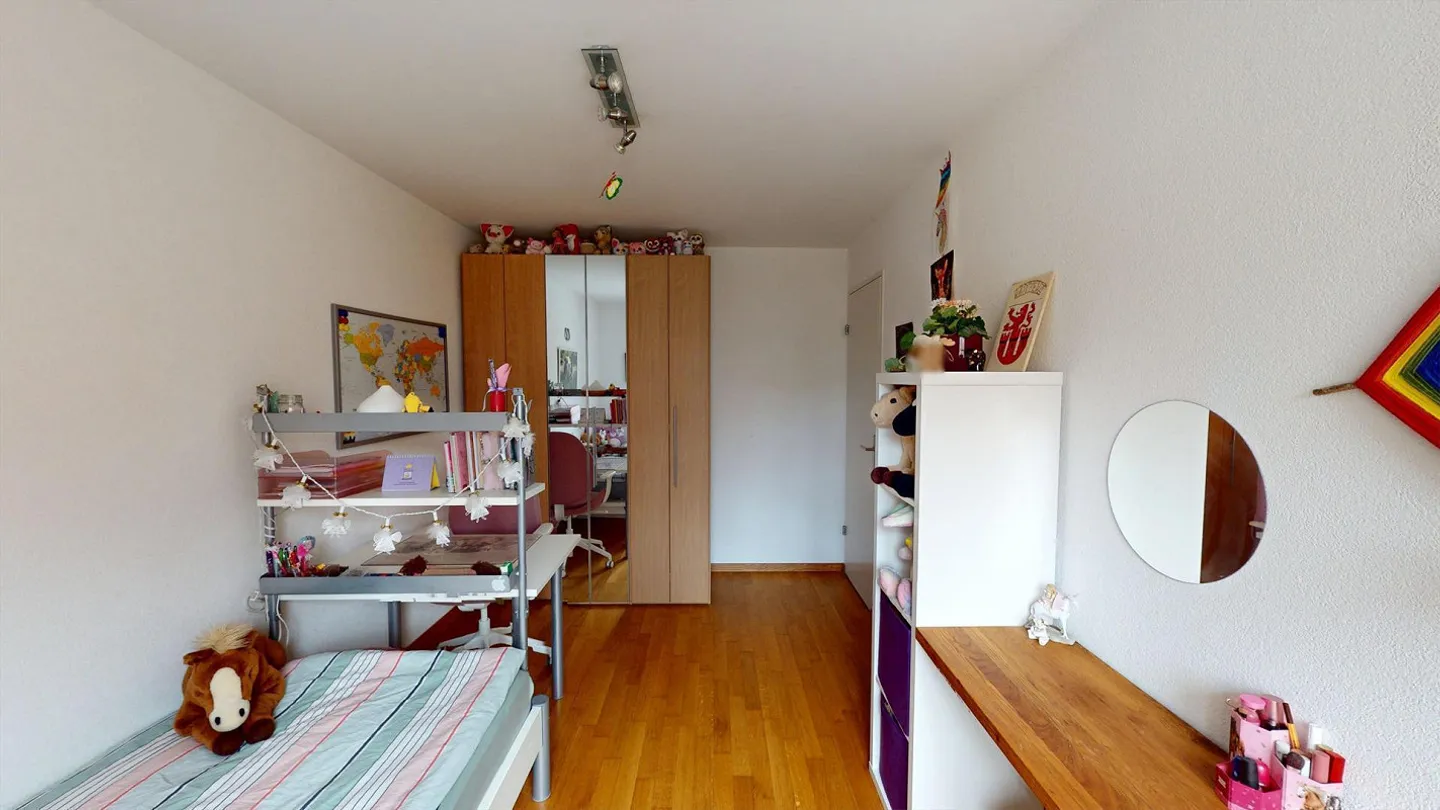 Completely Renovated, Family-Friendly 6.5 Room Detached House on Sunny Plot - Photo 9 of 14
