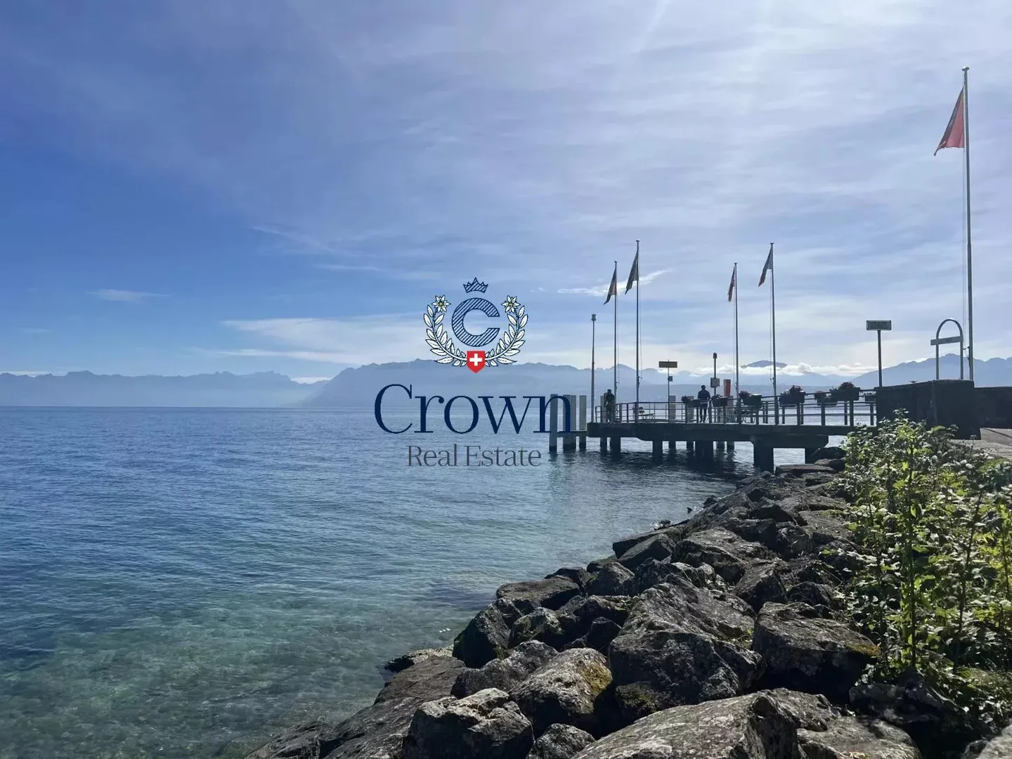 Lakeside Penthouse with Pool - Photo 1 of 8