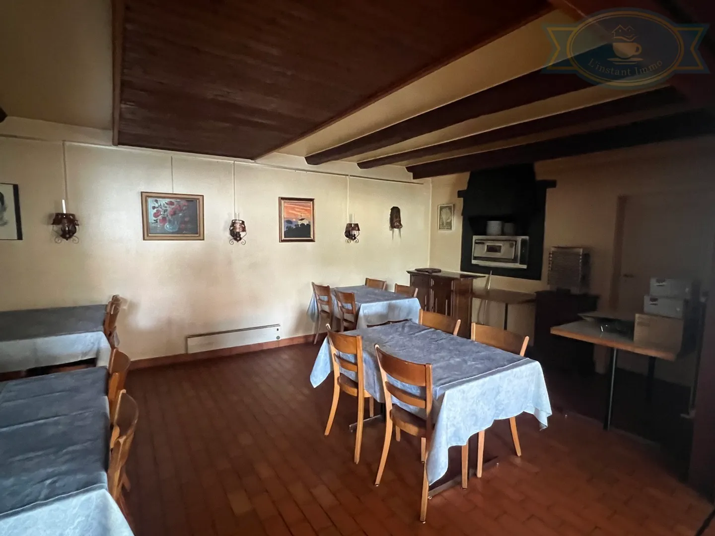 Ertragsgebäude zur Umwandlung im Zentrum von Coeuve - Foto 3 von 8