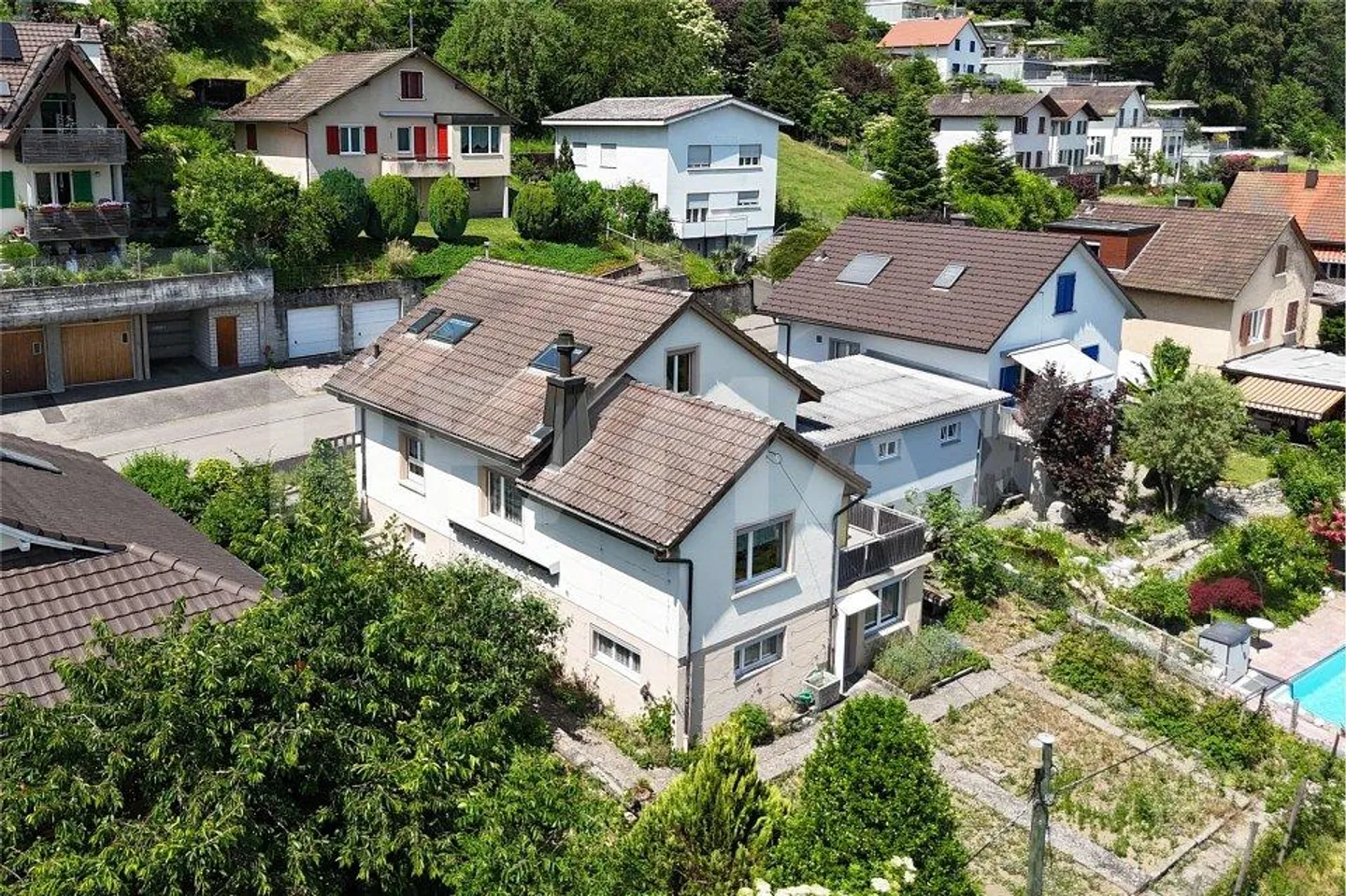 Charmantes Familienhaus in der Natur - Foto 1 von 13