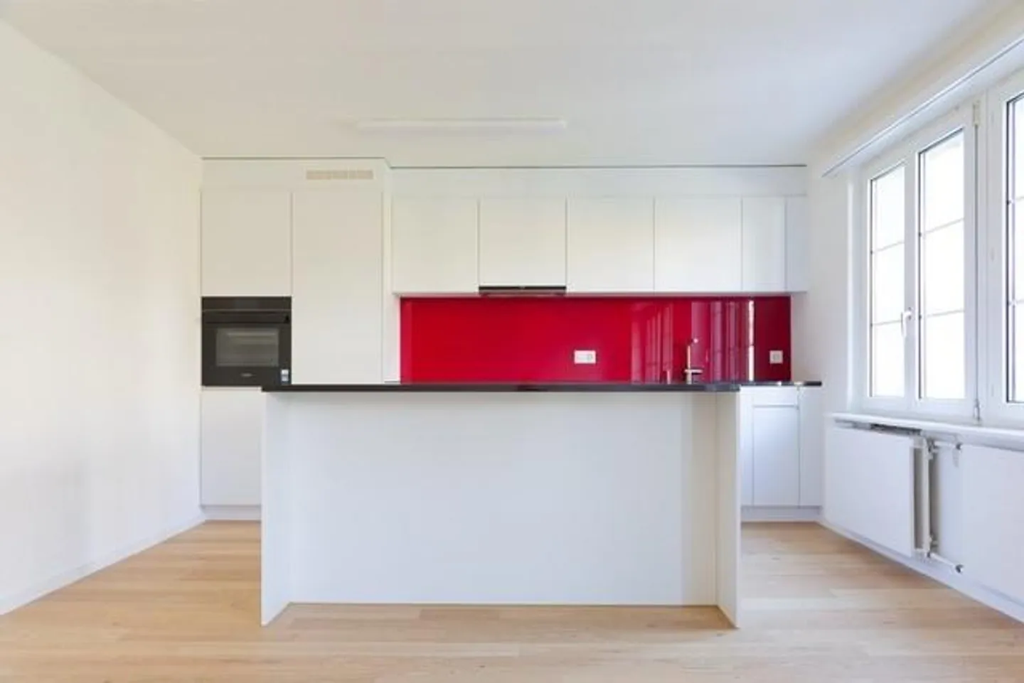 Renovierte Wohnung mit moderner Küche - Foto 2 von 13