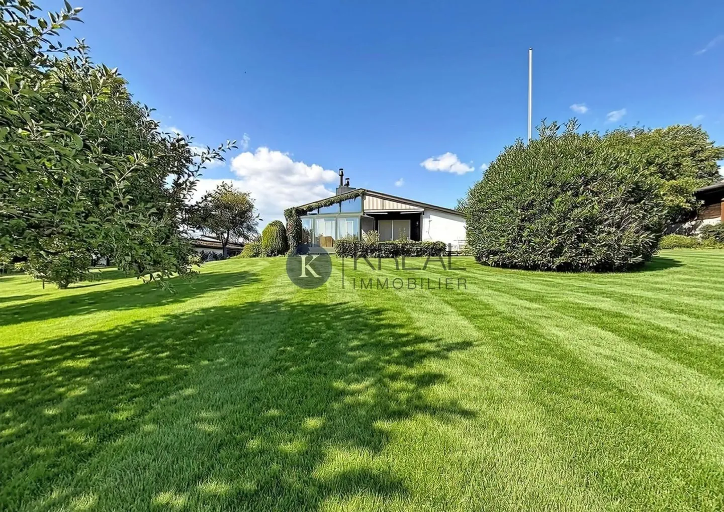 4.5-room detached house with garden - Photo 2 of 12