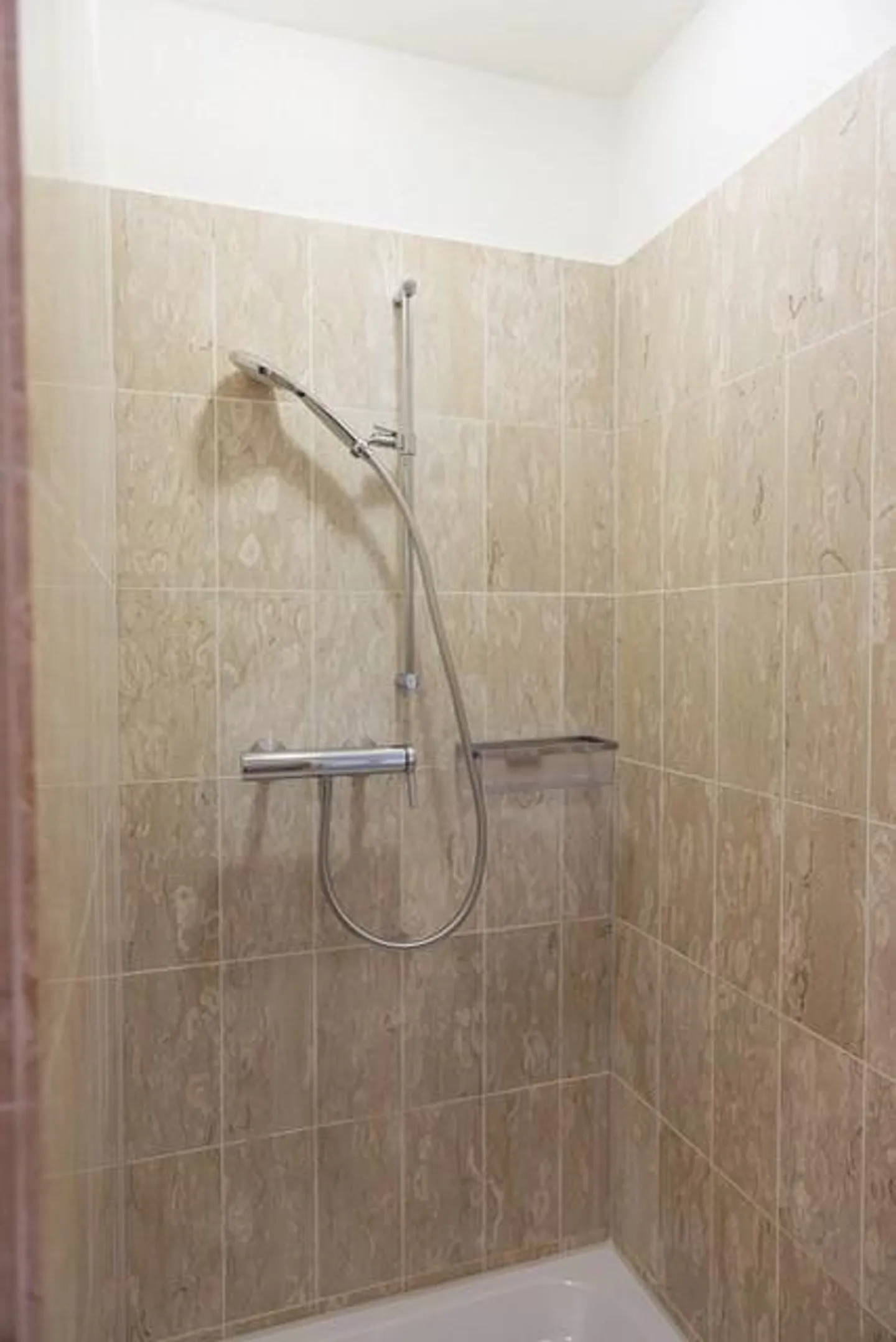 Renovierte Wohnung mit moderner Küche - Foto 10 von 13