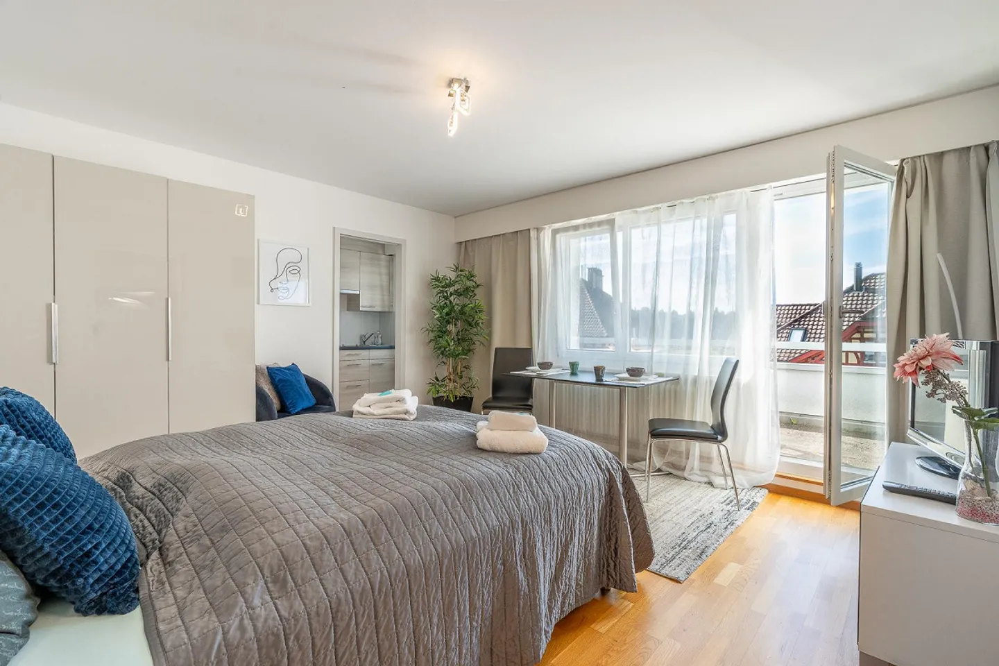 Appartamento elegante e arredato di 1.5 stanze con balcone nella città di San Gallo - Foto 1 di 6