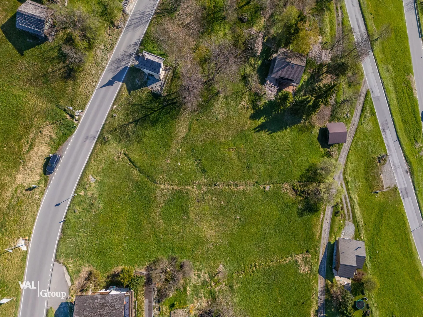 Constructible plot for sale - Photo 1 of 6
